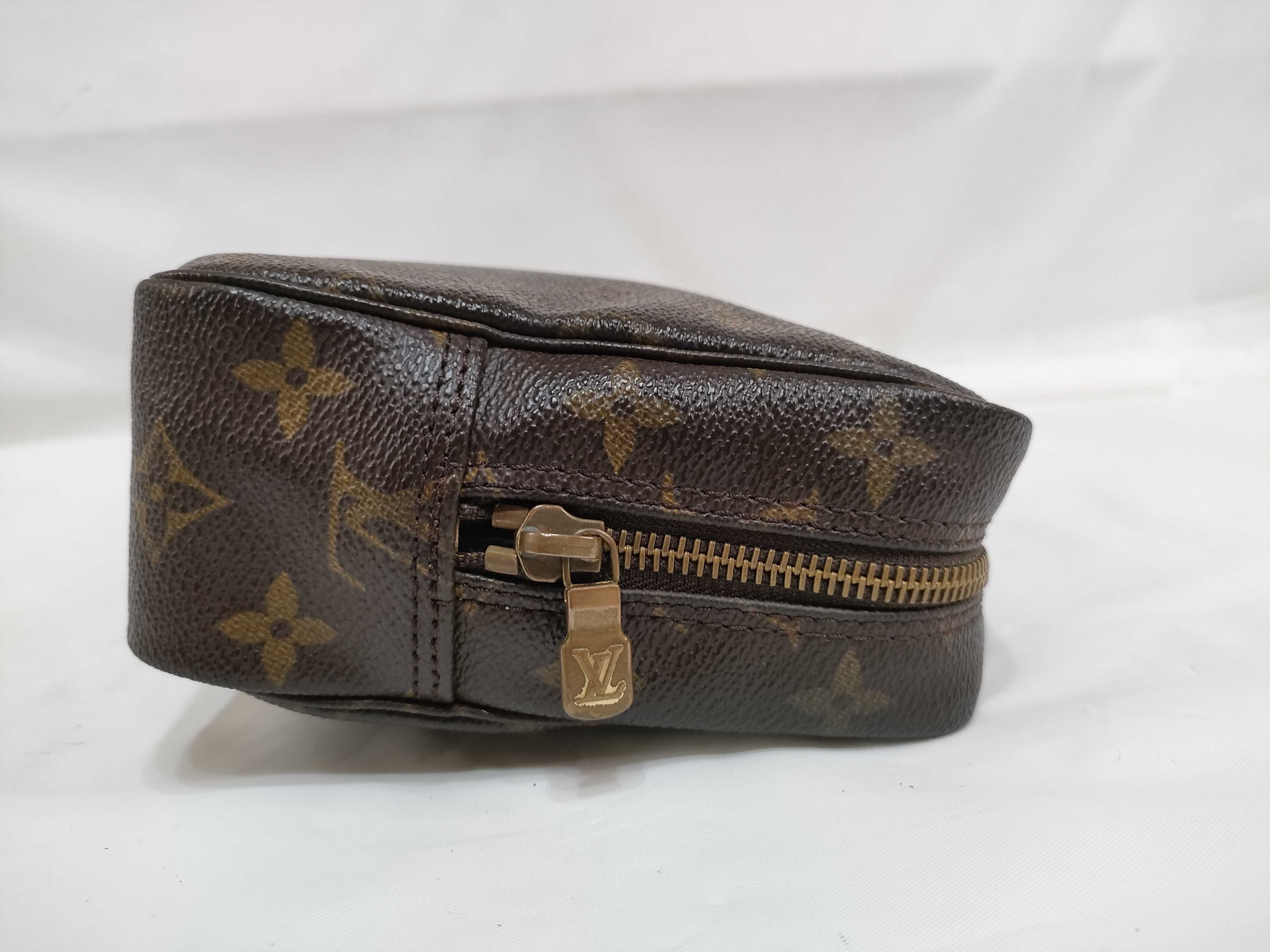Monogram Louis Vuitton Trousses Toilette 23 Monogram M47524 Pouch — view 6