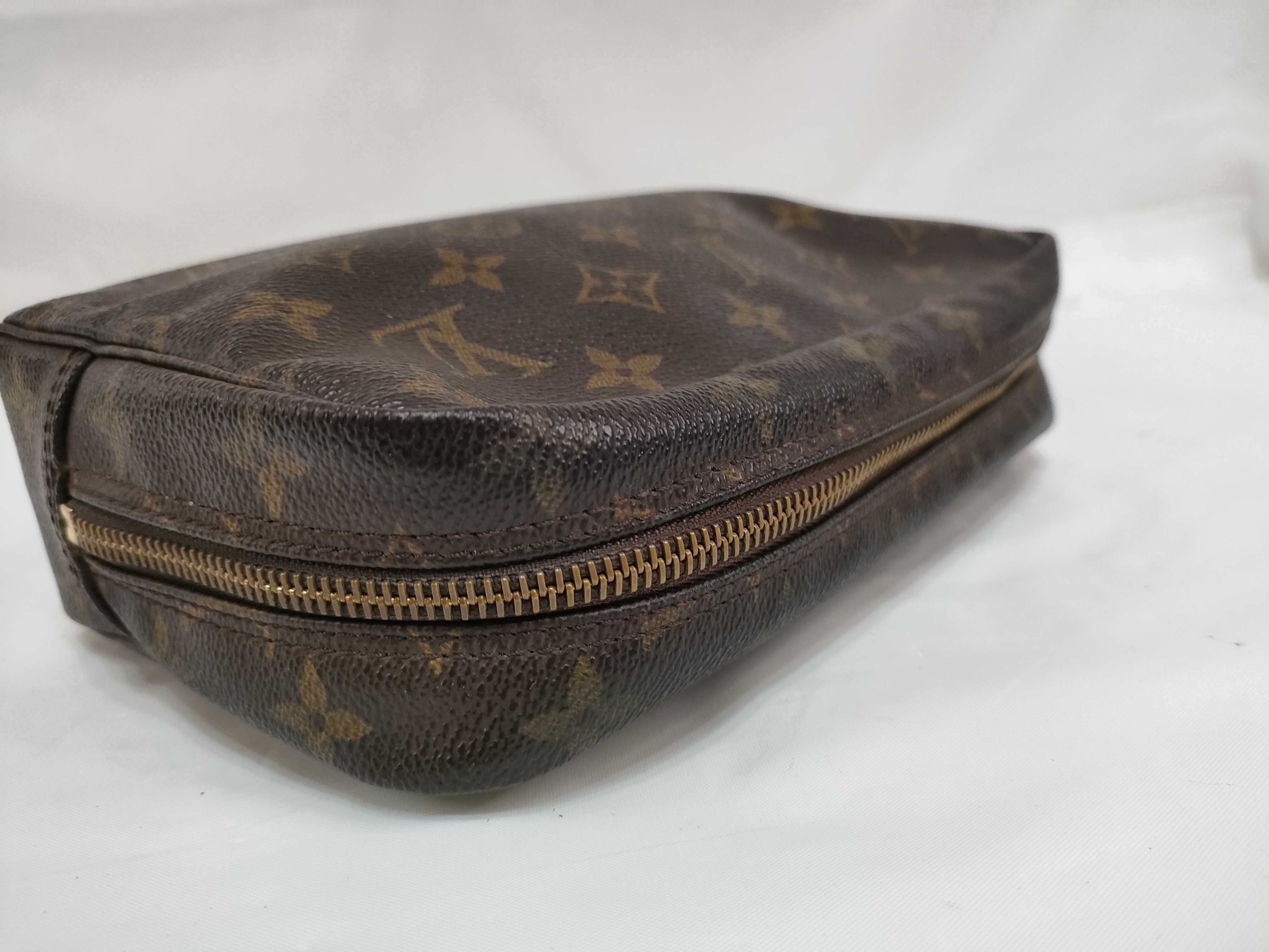 Monogram Louis Vuitton Trousses Toilette 23 Monogram M47524 Pouch — view 7