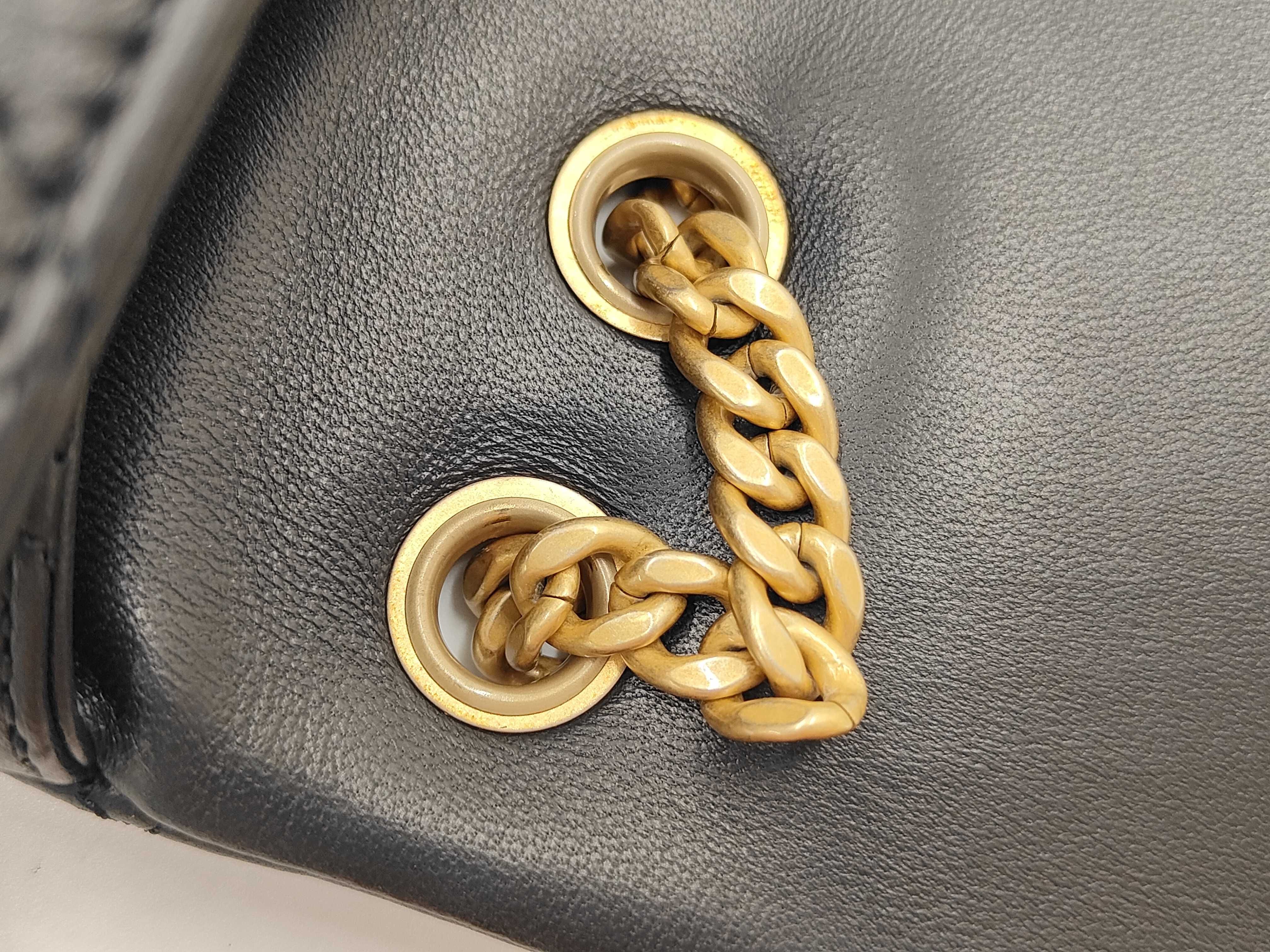 Mini Matelassé 20 IC Camellia Chain Shoulder Bag AS4041 Lambskin E5P5K82E — view 7