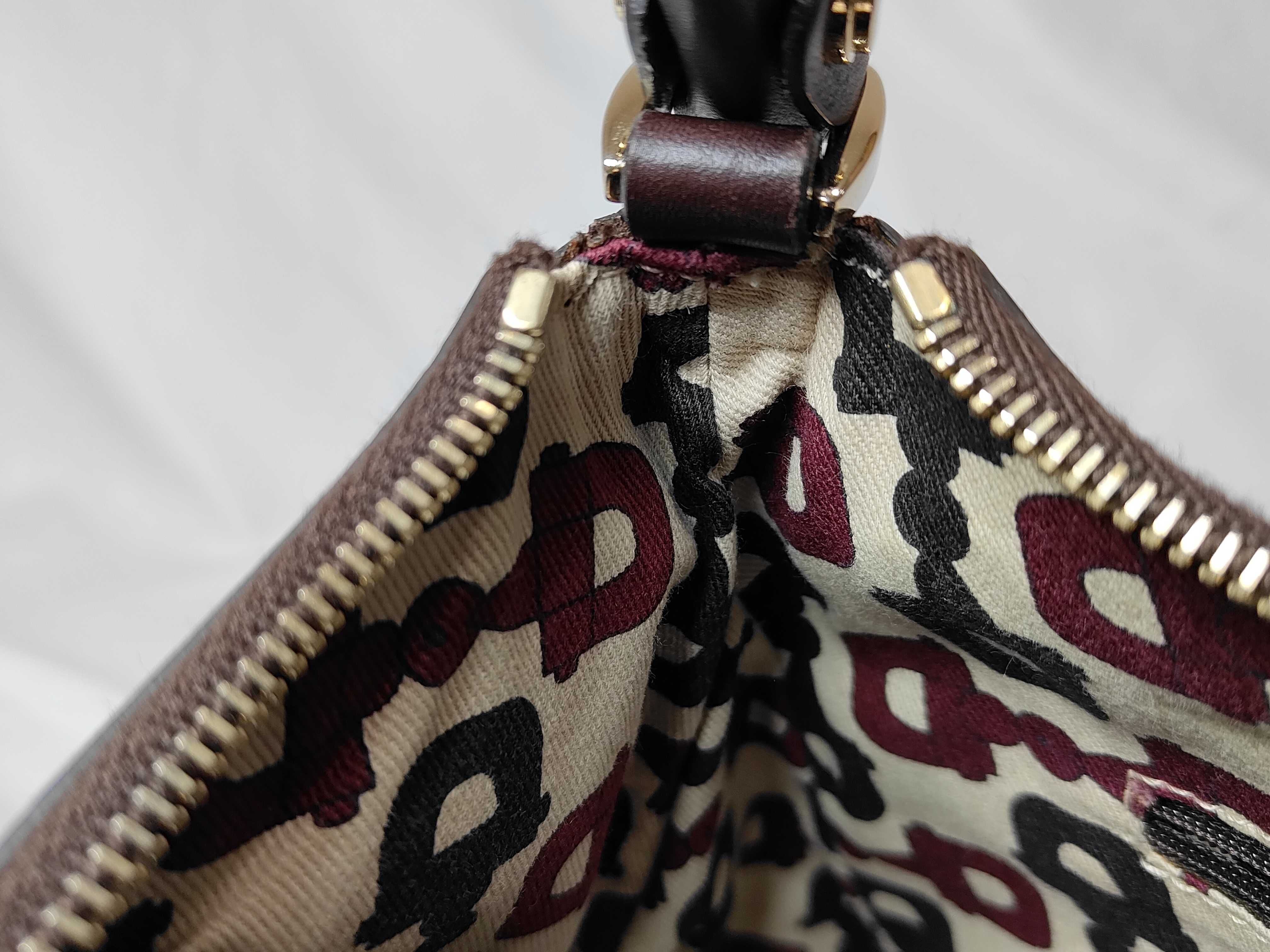 Guccissima GG One-Shoulder Bag (Brown) — view 9