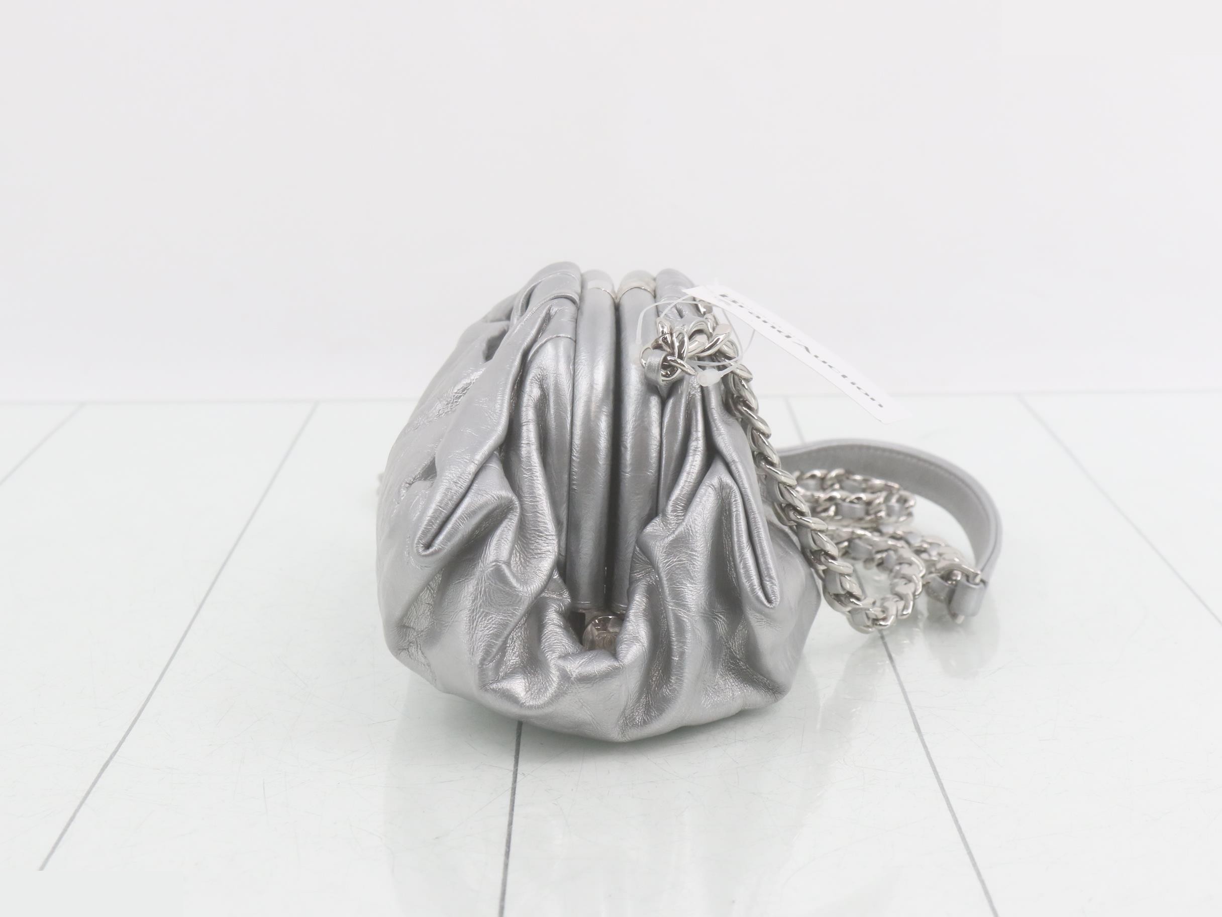 Leather chain shoulder bag, silver color — view 4