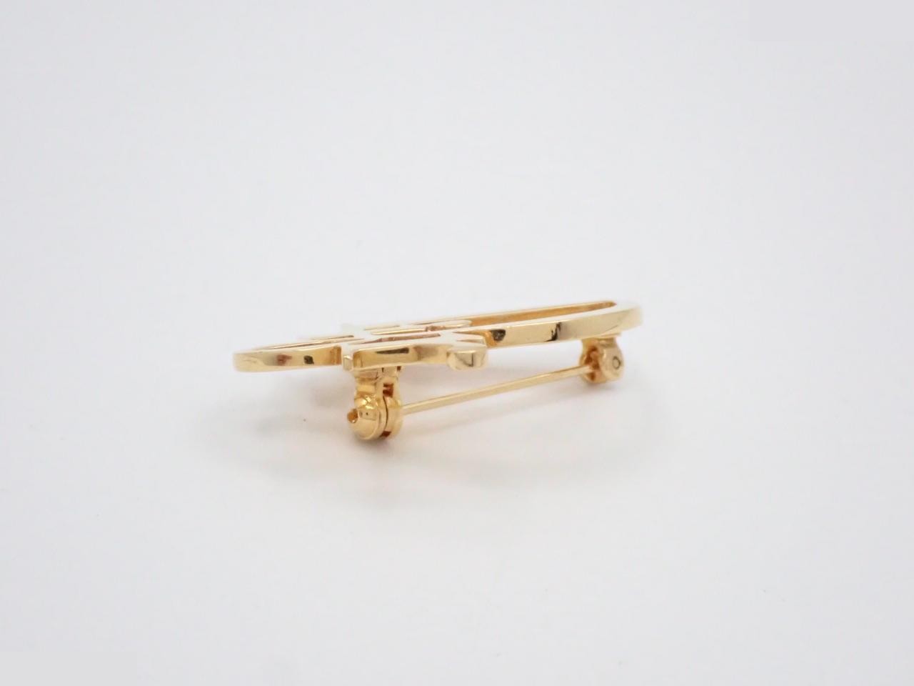 brooch — view 3
