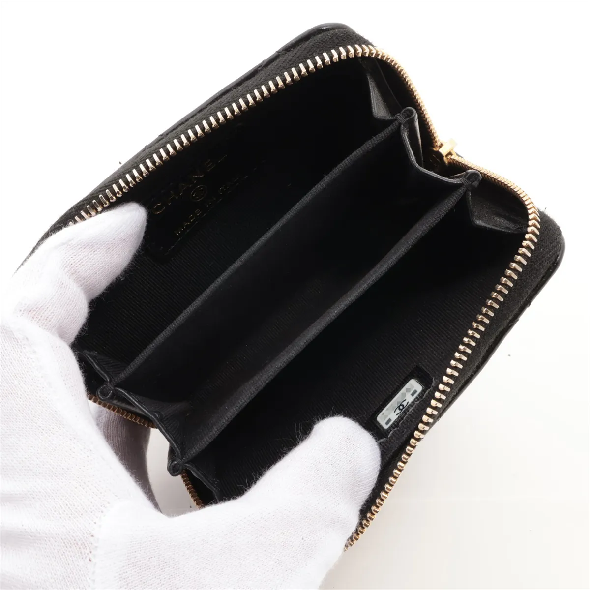 Matelasse Lambskin Coin Case Black Gold Hardware NMG1CUTA — view 3