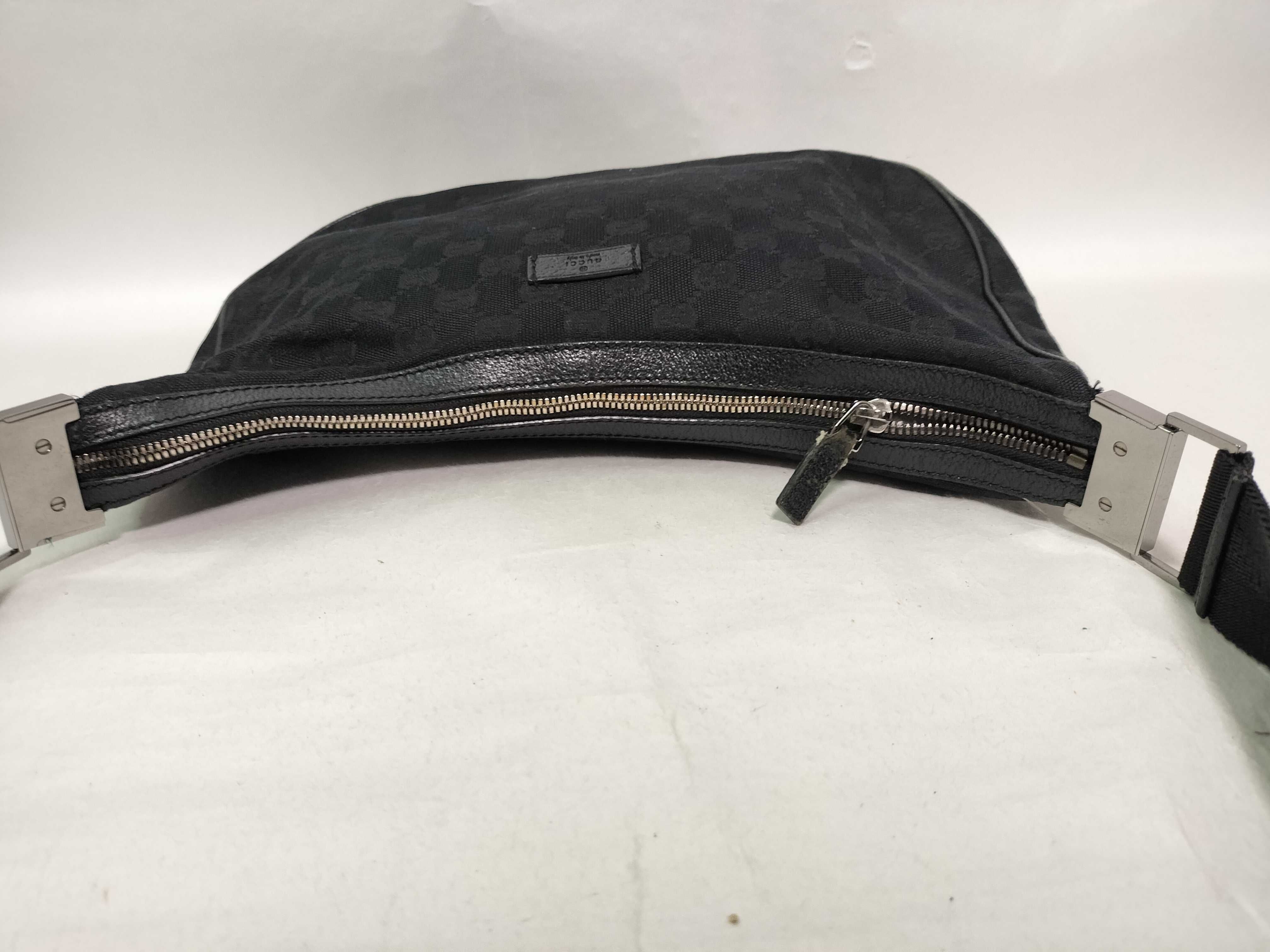 GG Canvas Shoulder Bag, Black — view 12