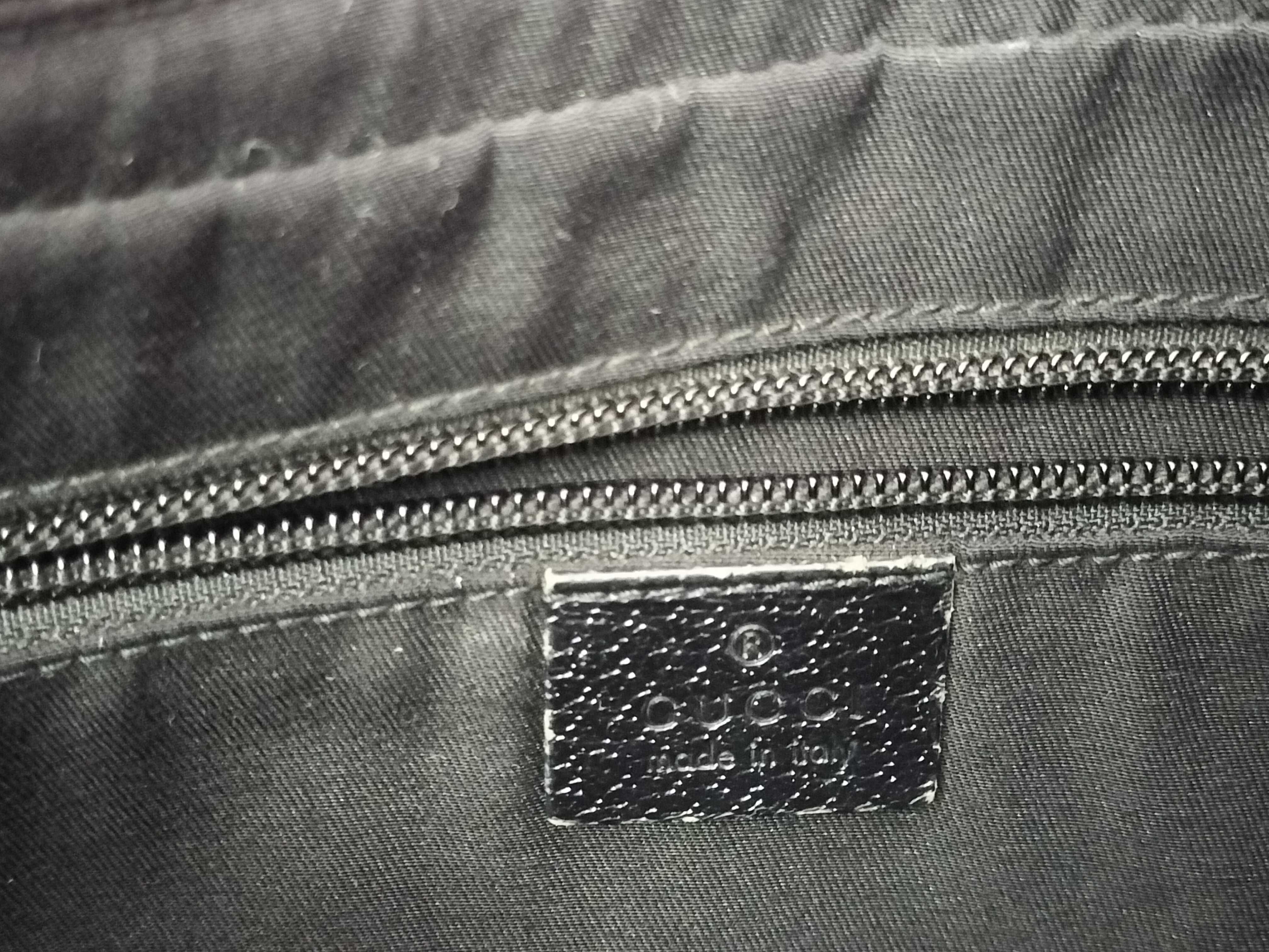 GG Canvas Shoulder Bag, Black — view 15