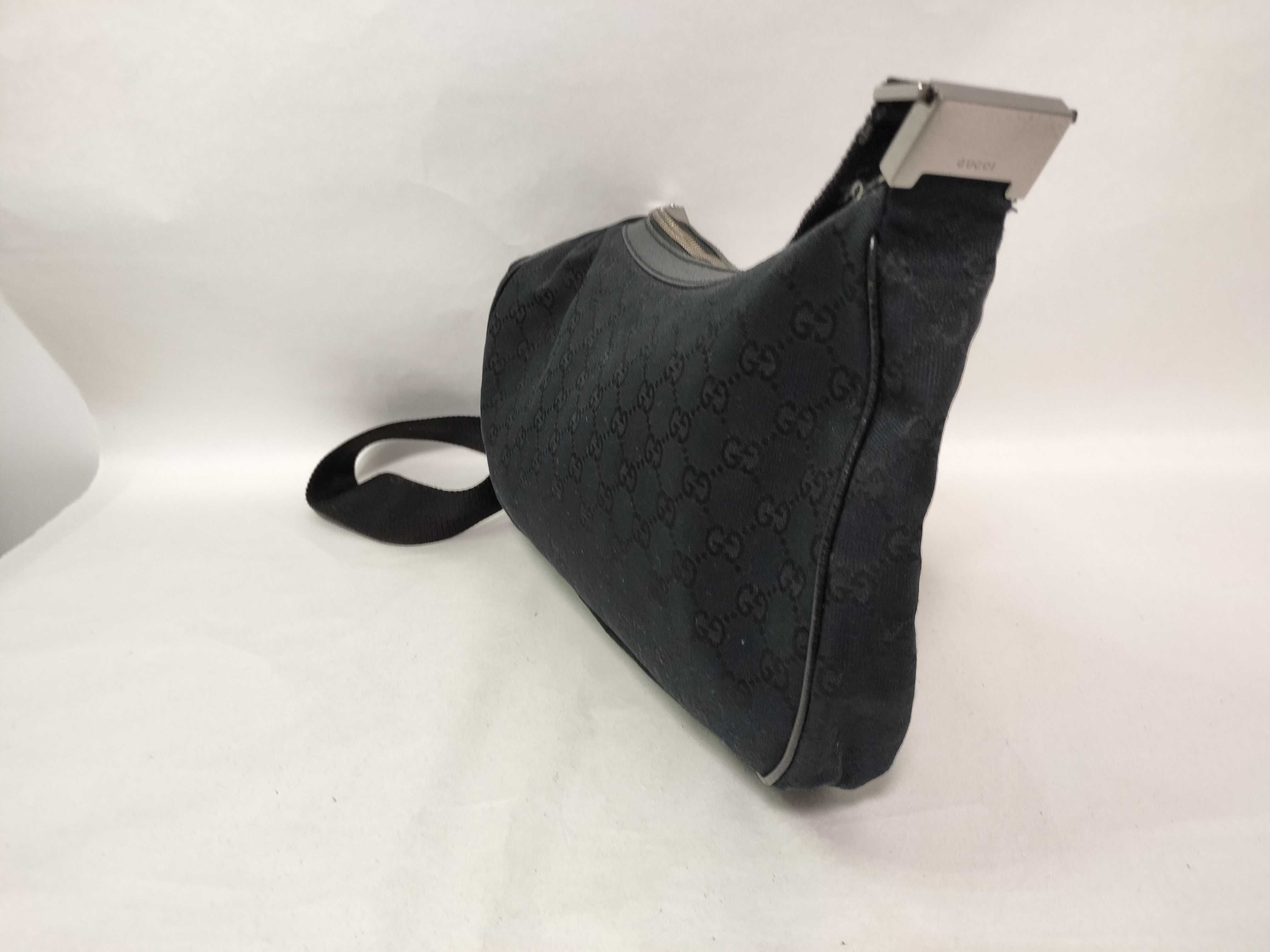 GG Canvas Shoulder Bag, Black — view 3