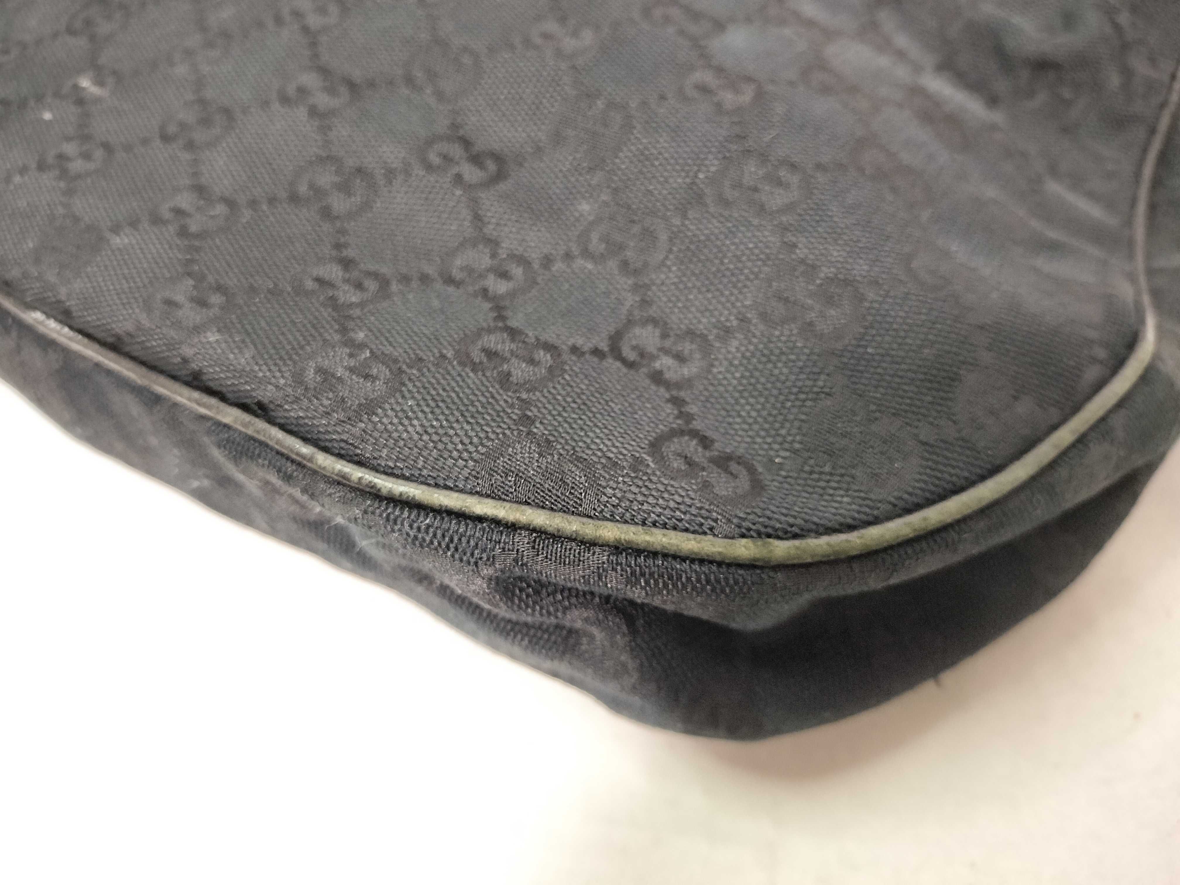 GG Canvas Shoulder Bag, Black — view 10