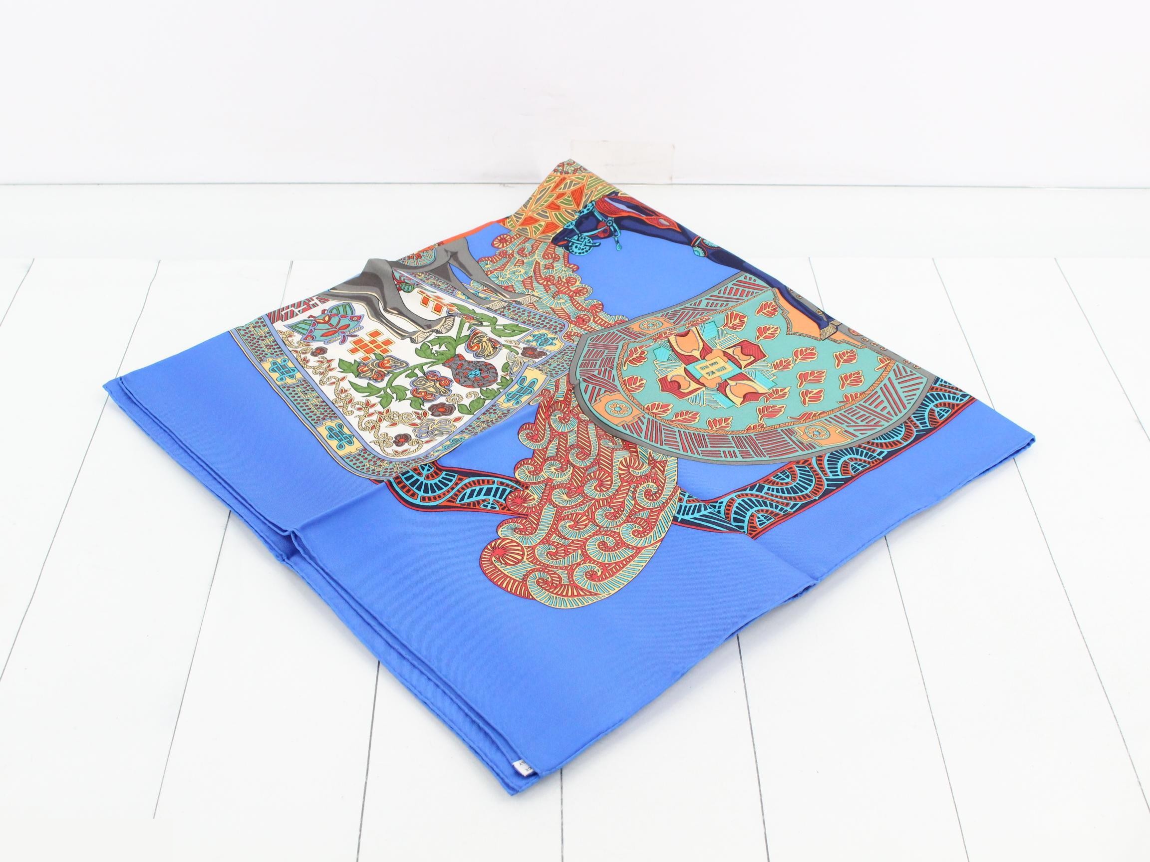 Carré 90 Steppe Art Silk Scarf — view 2