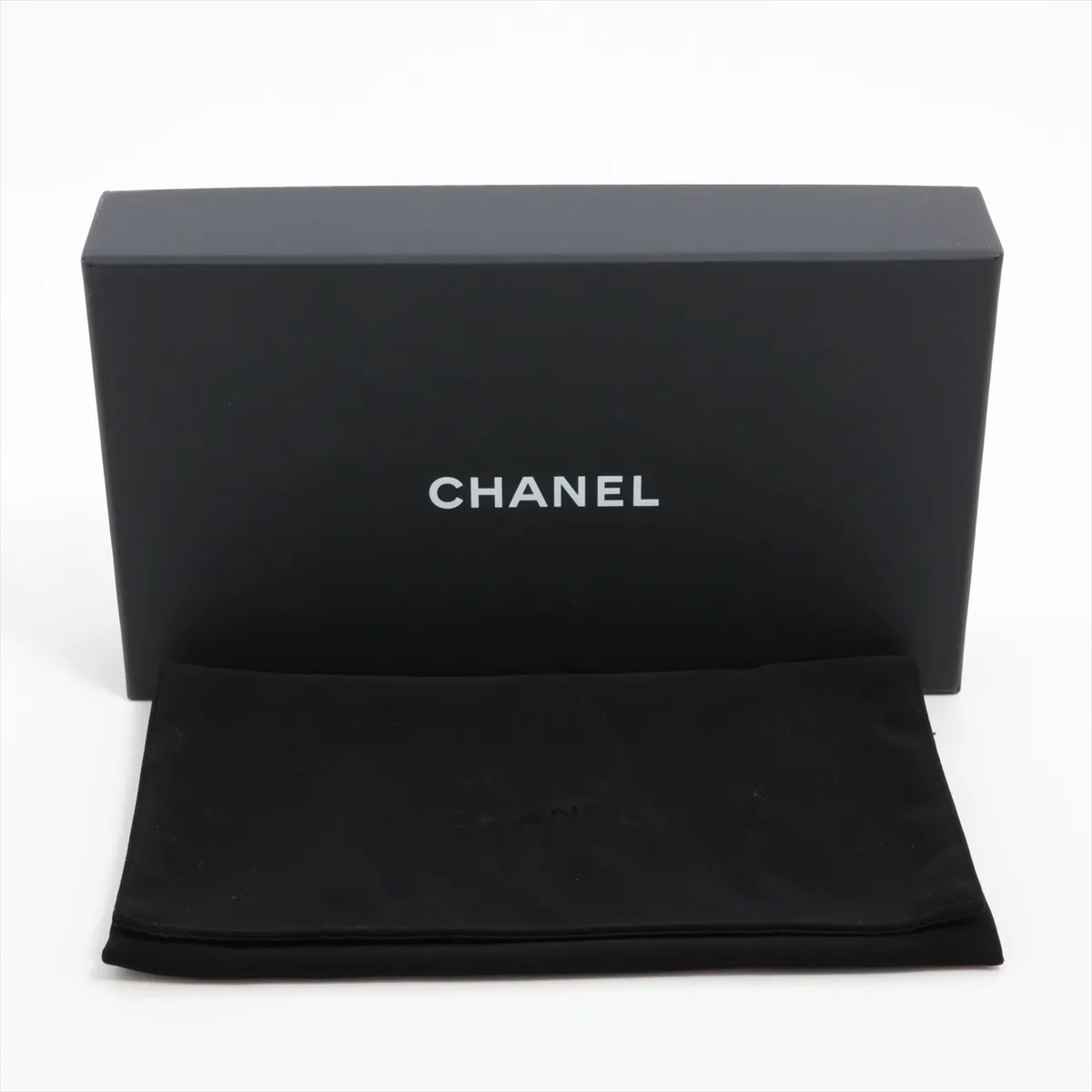 Matelassé Caviar Skin Round Zip Wallet, Black, Silver Hardware, P8XEJ80H — view 11
