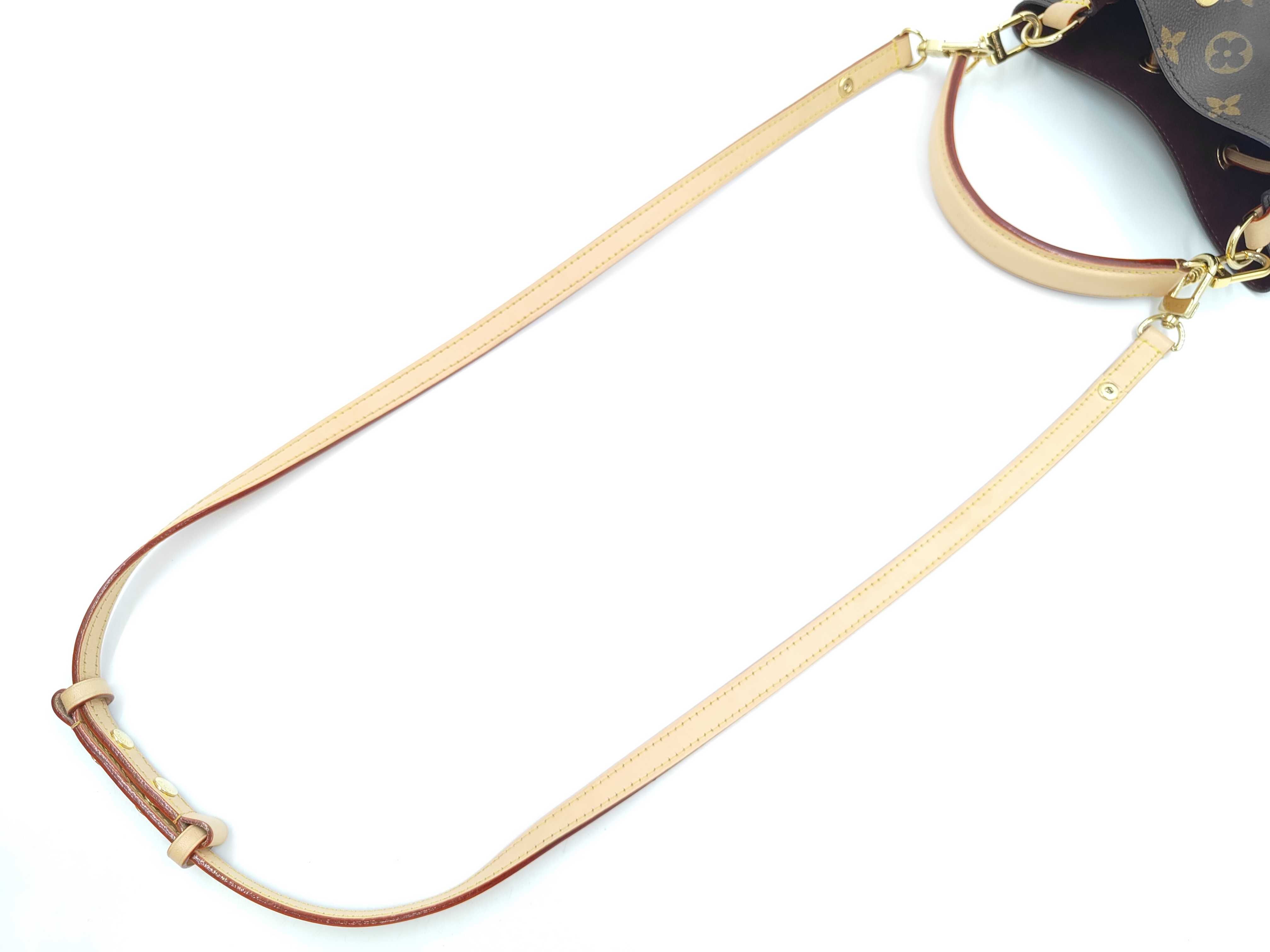 Monogram NeoNoe BB M46581 Shoulder Bag — view 3