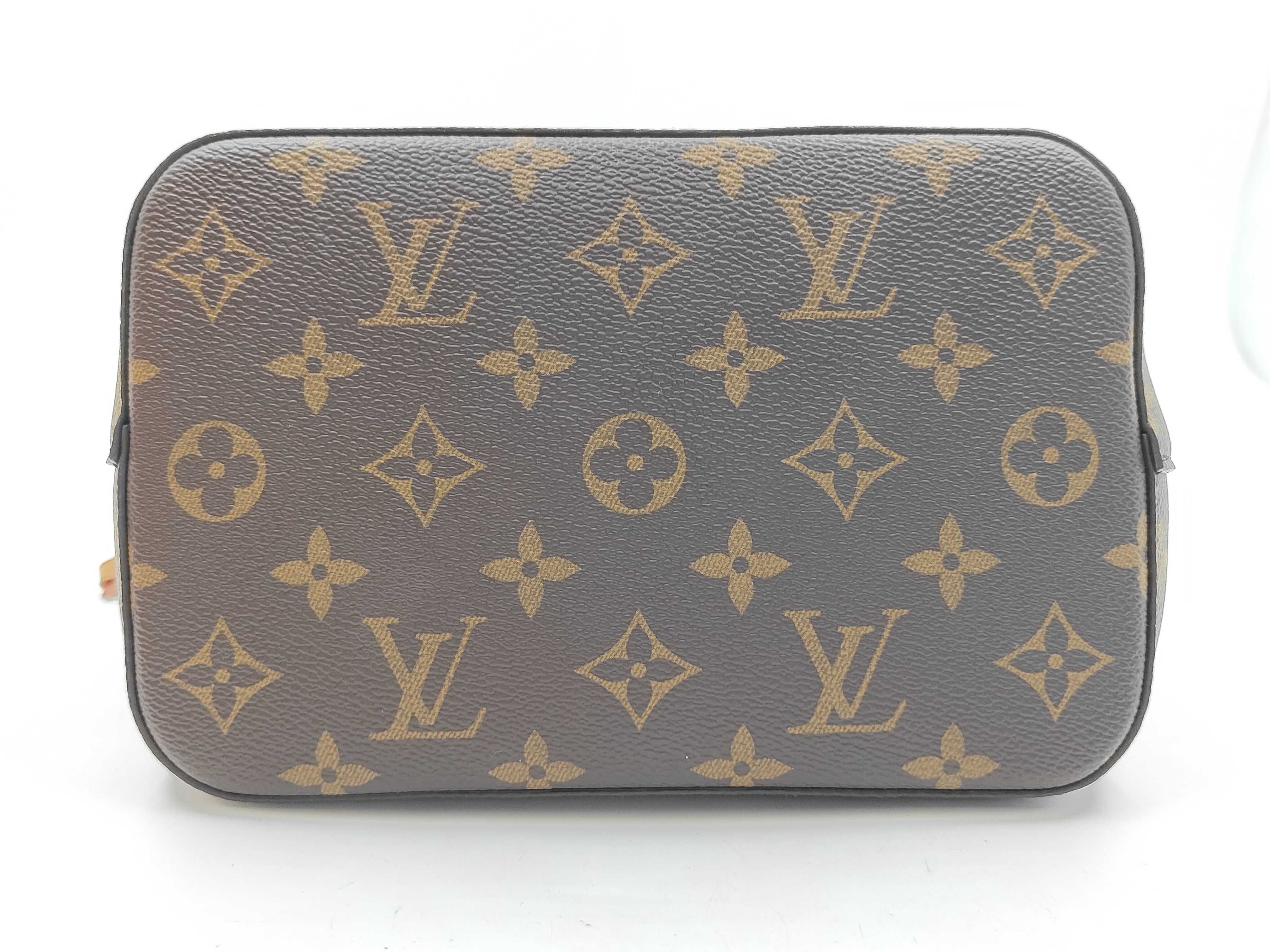 Monogram NeoNoe BB M46581 Shoulder Bag — view 8