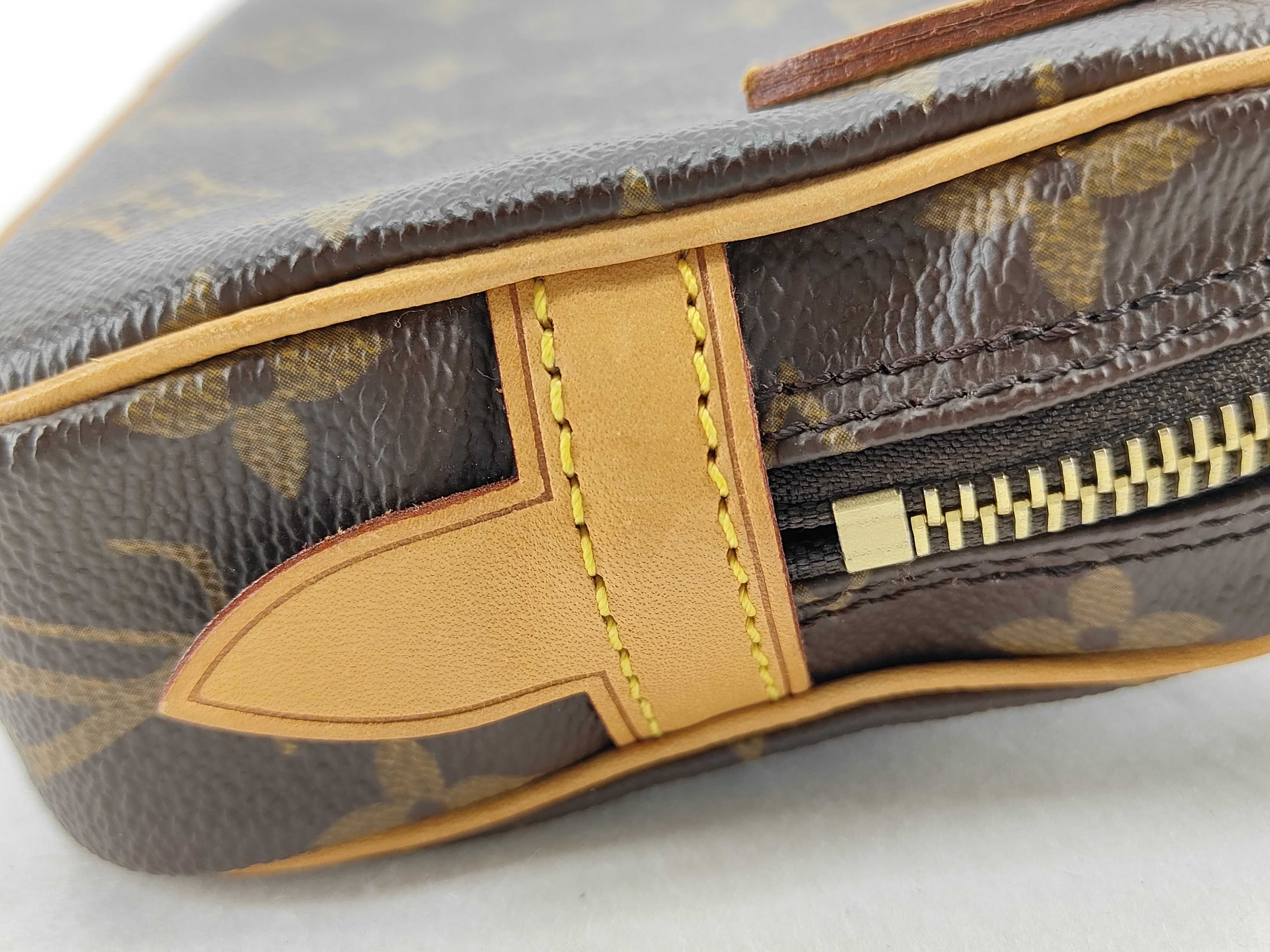 Monogram Pochette Marly Bandoulière M51828 DU0074 Shoulder Bag — view 15