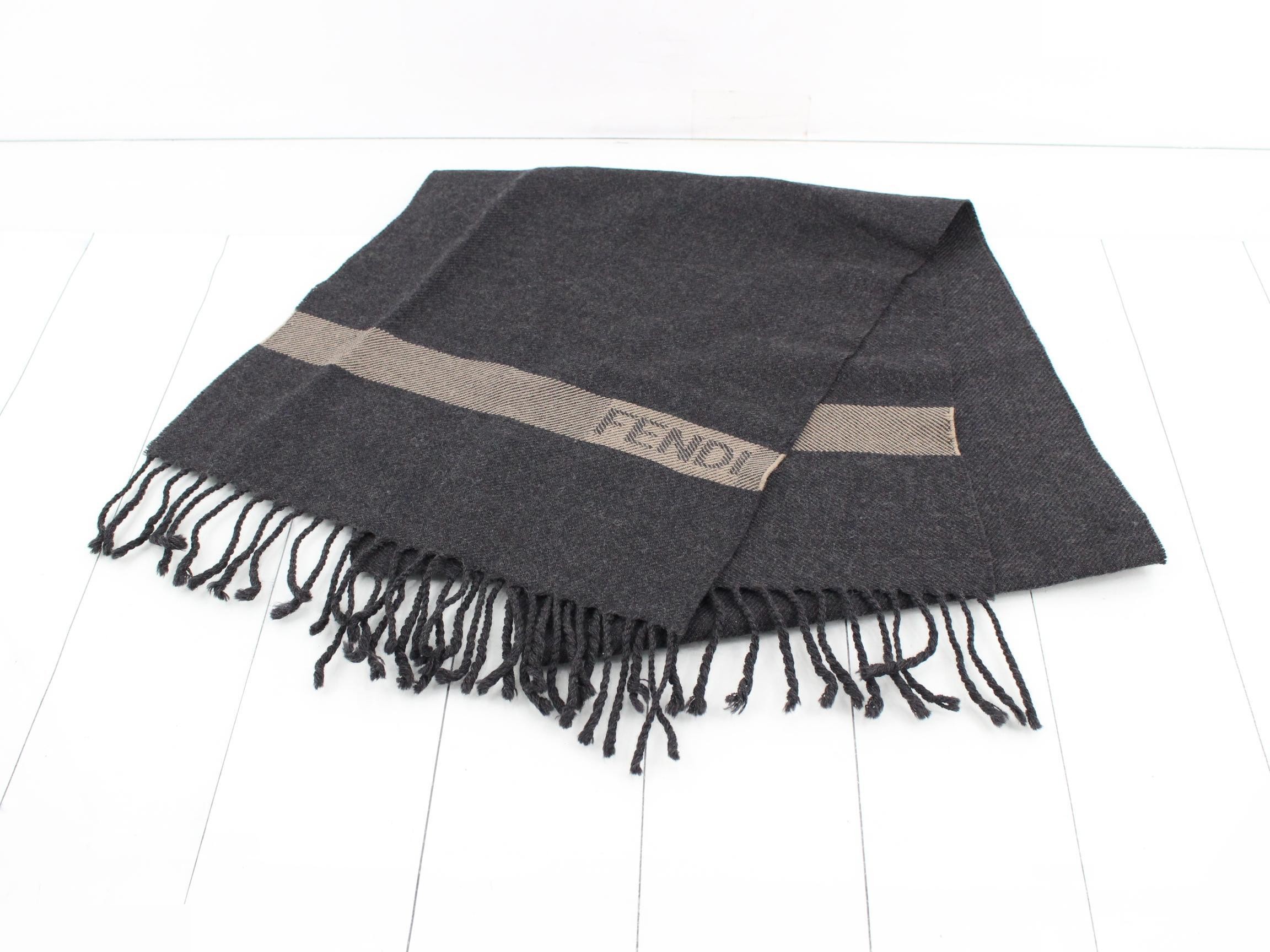 Other lines: Small items, accessories, and scarves — view 2