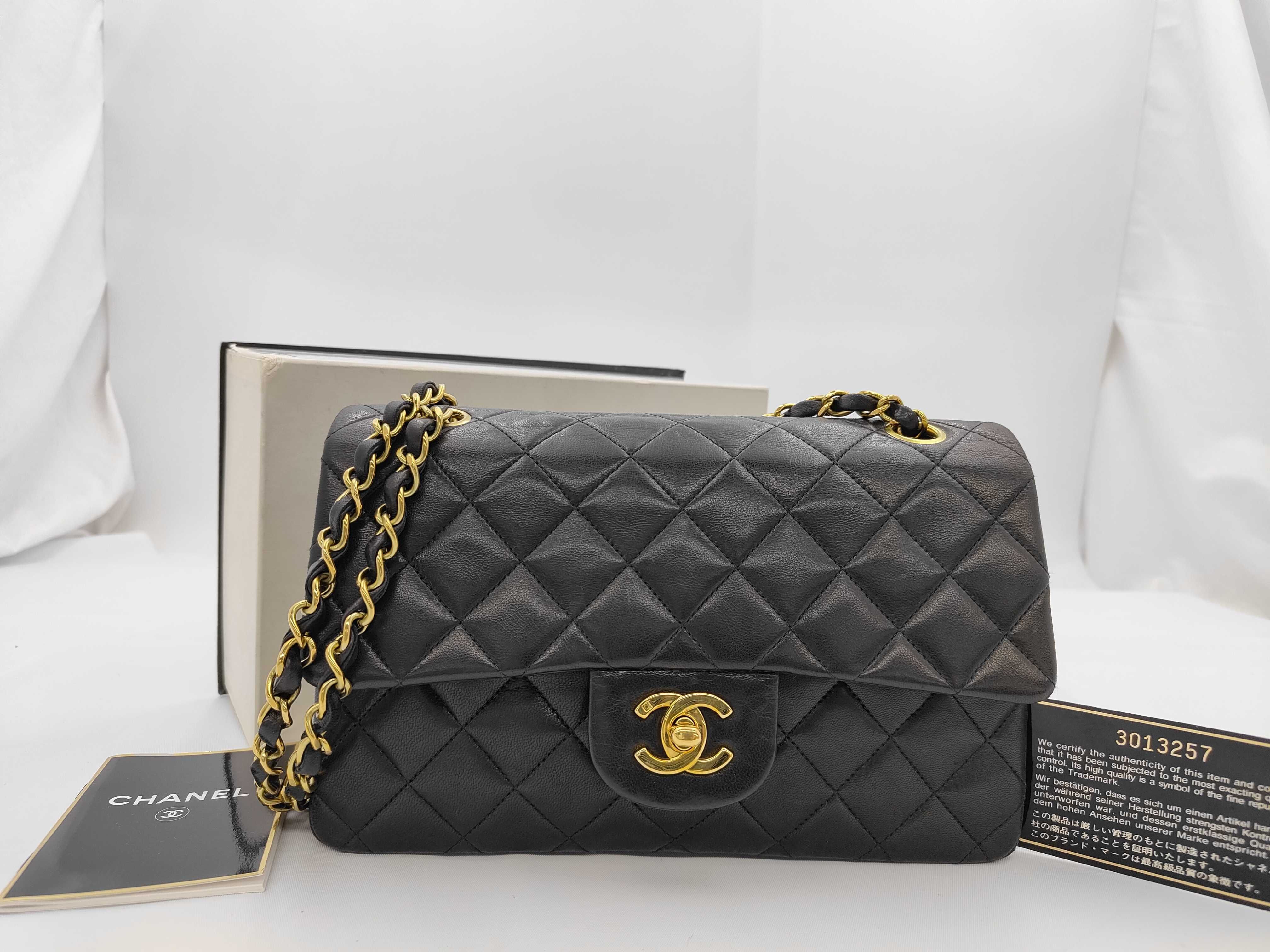 Matelassé 23 Double Flap Double Chain Turnlock Black Lambskin Shoulder Bag (with warranty, serial number in the 3rd range)