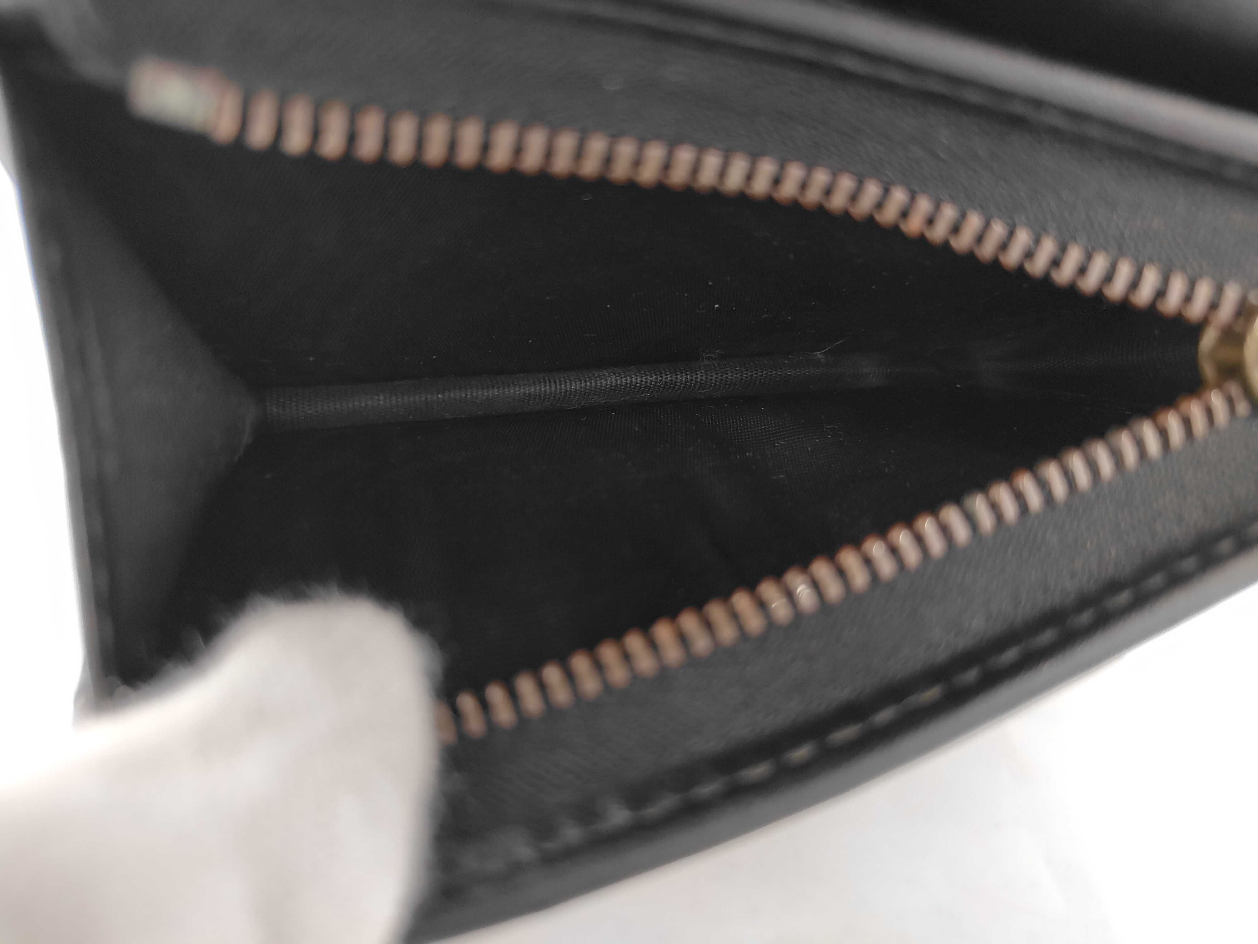 wallet — view 12