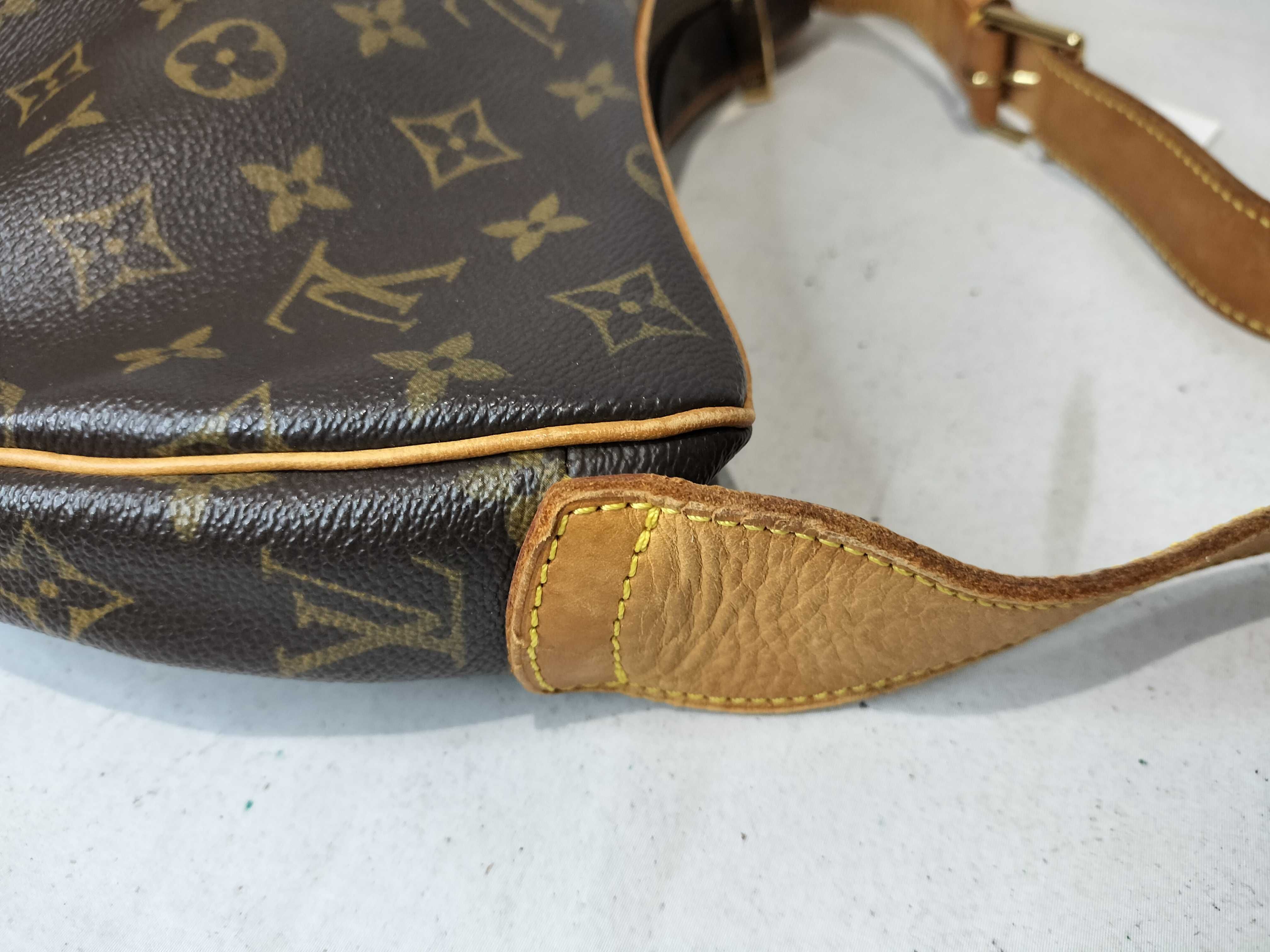 Monogram M51512 Croissant MM Handbag — view 5
