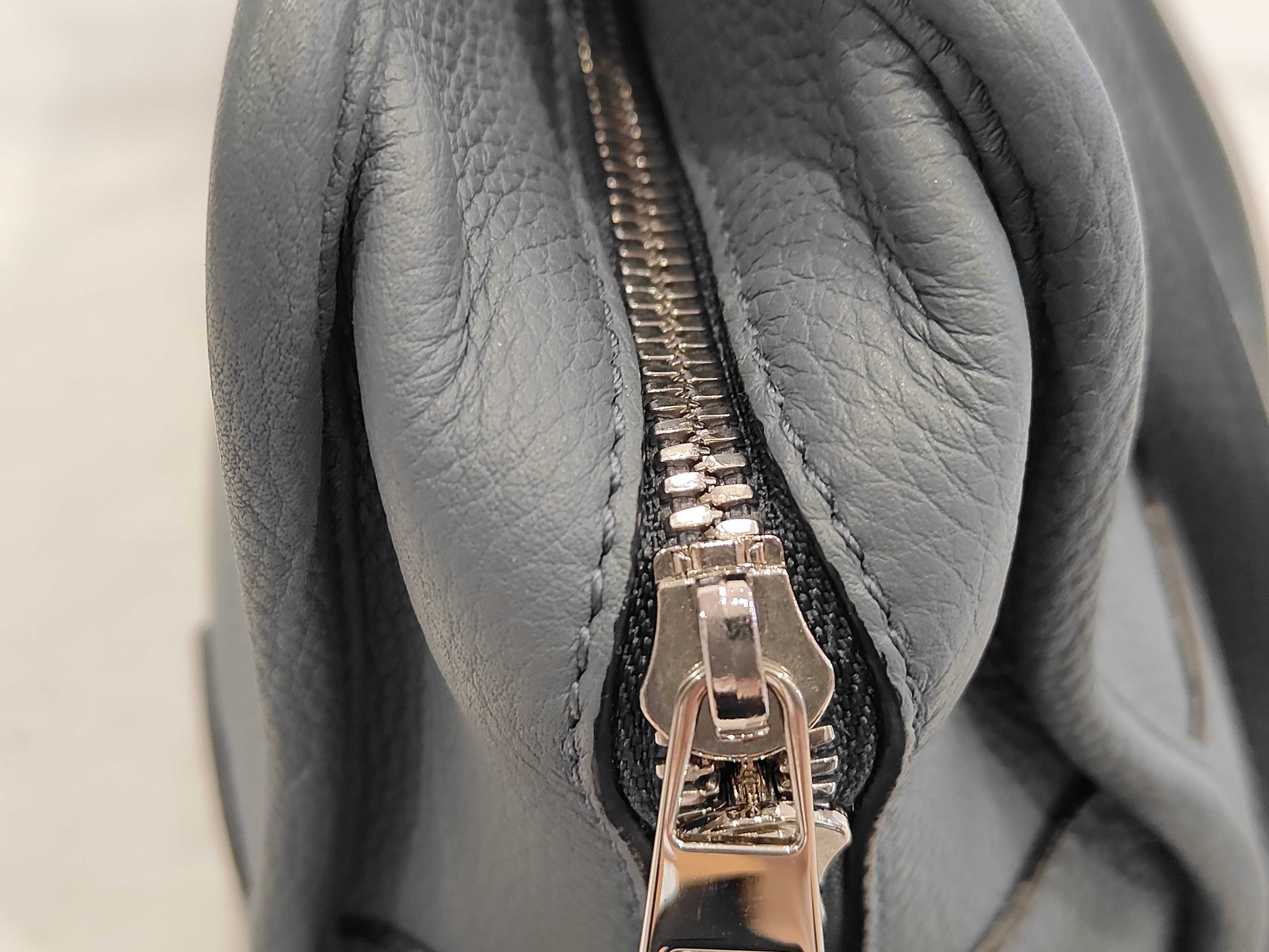 Amazona 23 Shoulder Bag — view 11
