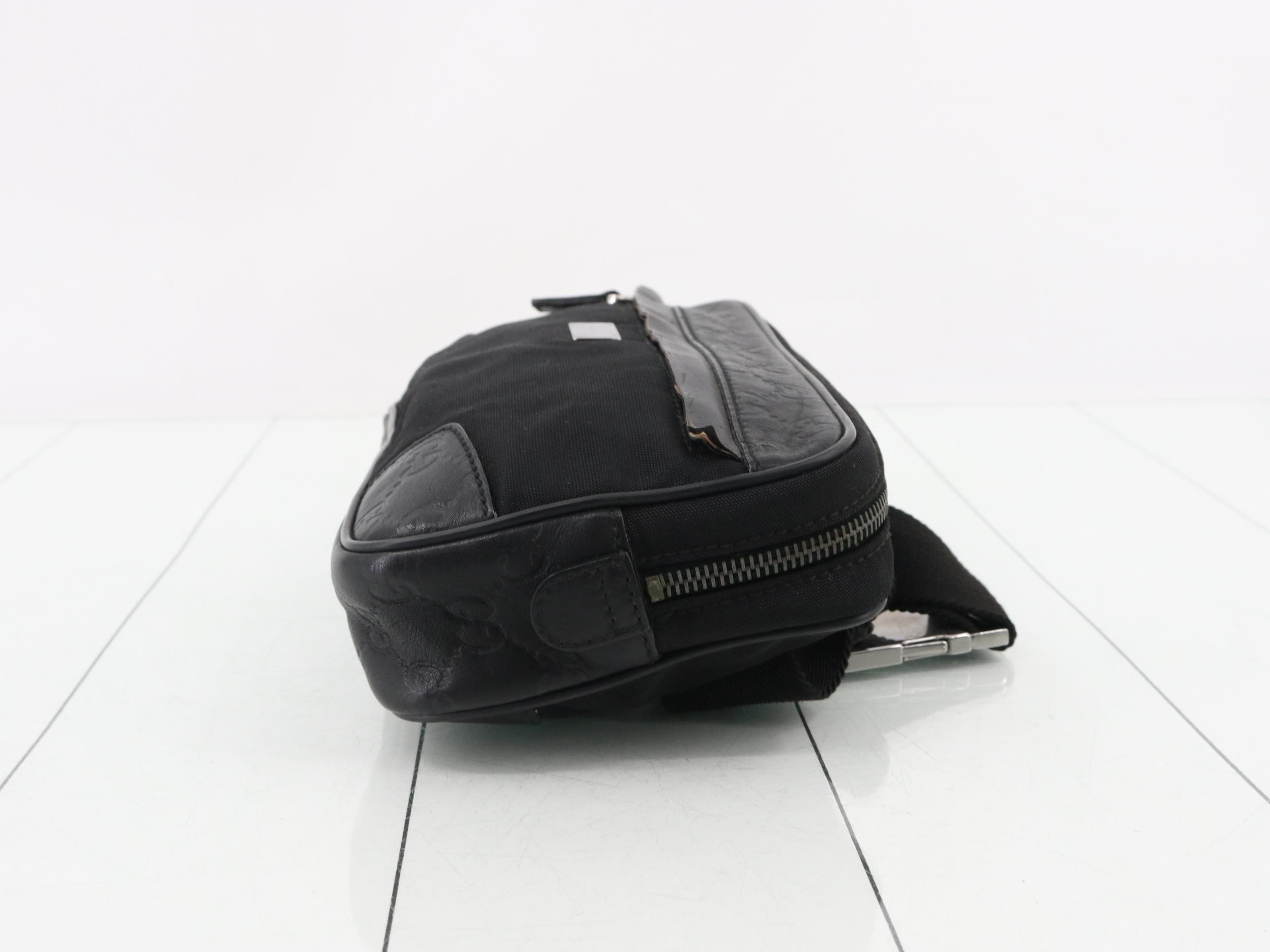 waist pouch — view 3