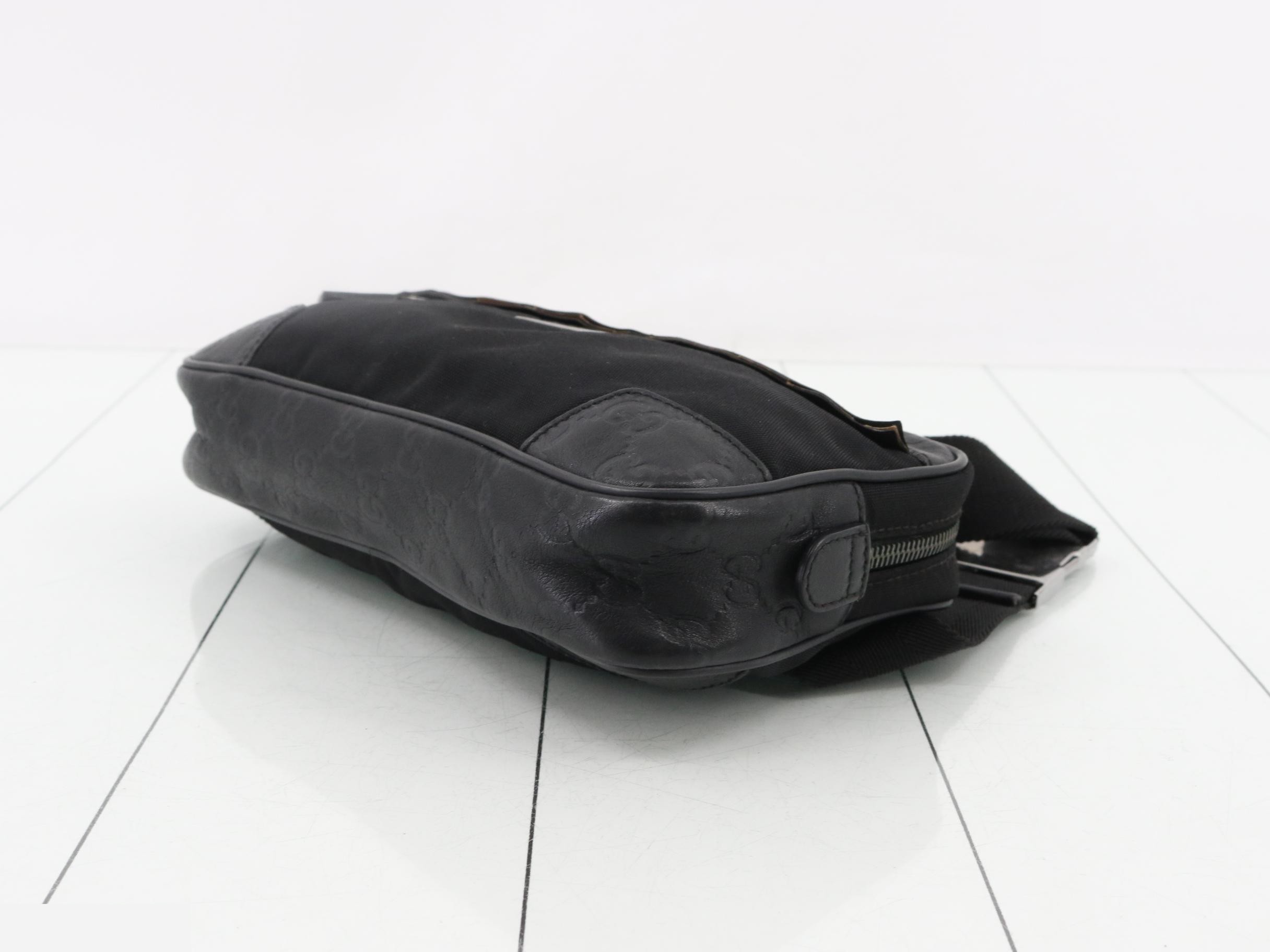 waist pouch — view 6