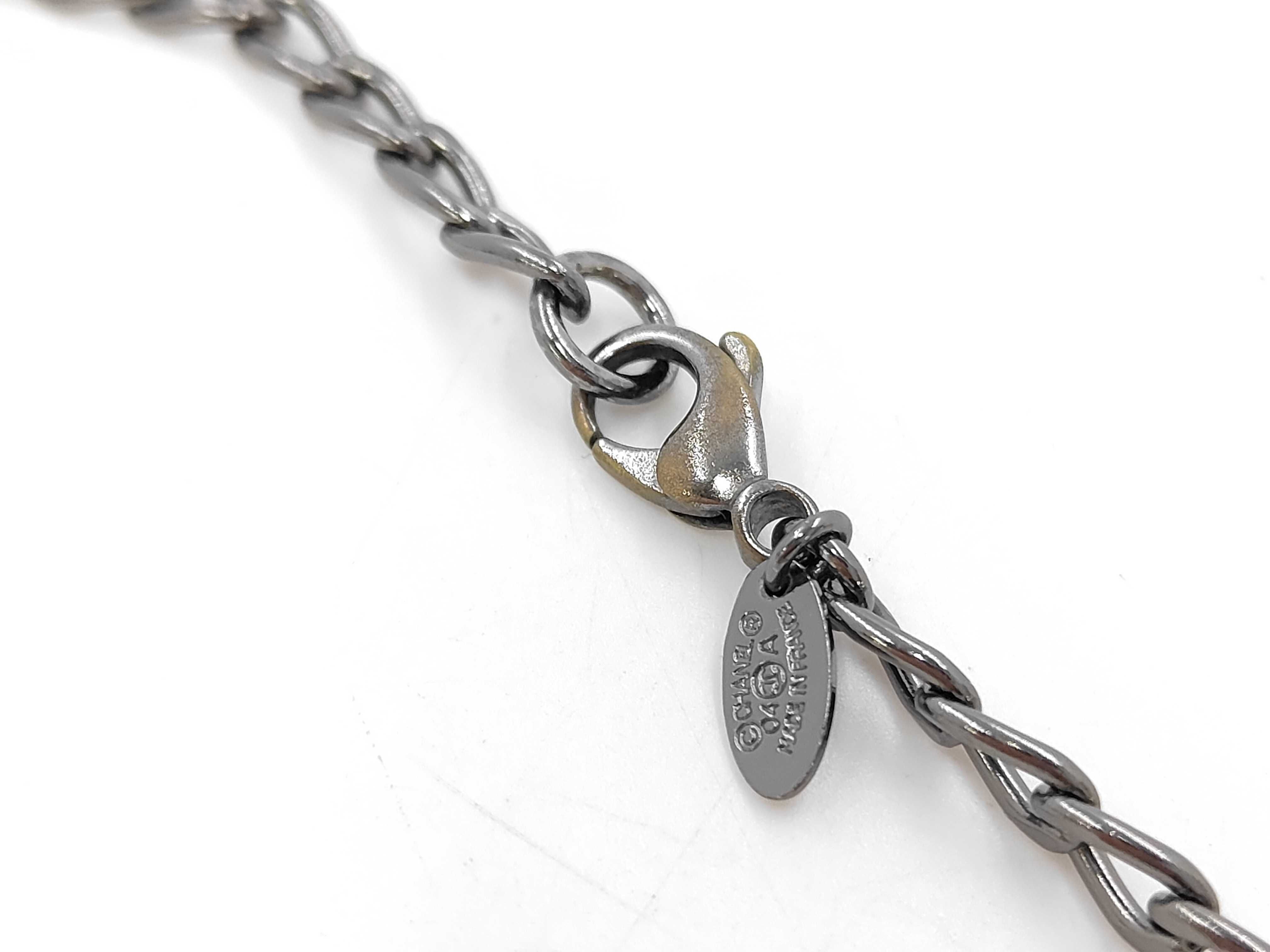 04A Accessories: Box, Necklace — view 3