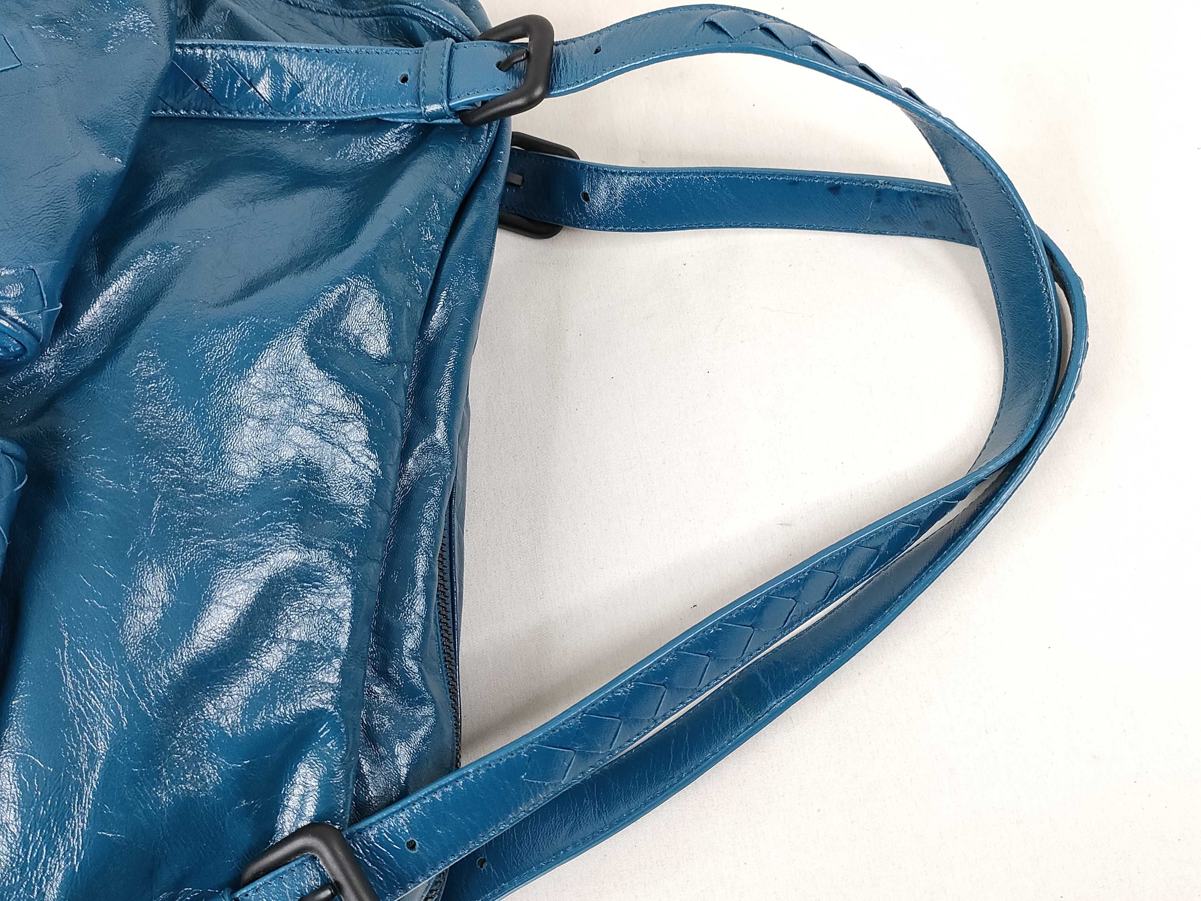 Intrecciato Bottega Veneta Shoulder Bag Patent Leather Intrecciato Shoulder Bag — view 3