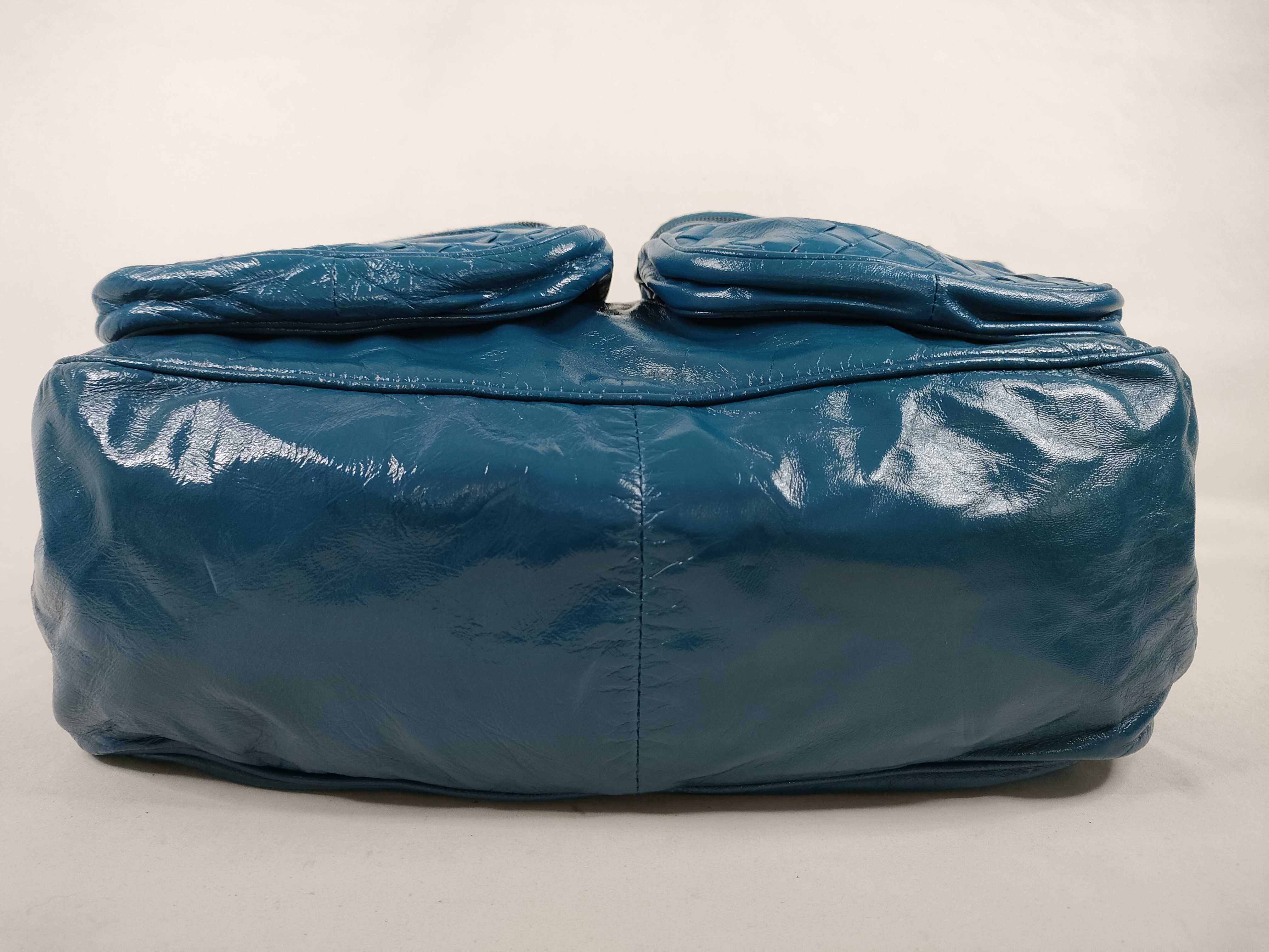 Intrecciato Bottega Veneta Shoulder Bag Patent Leather Intrecciato Shoulder Bag — view 7
