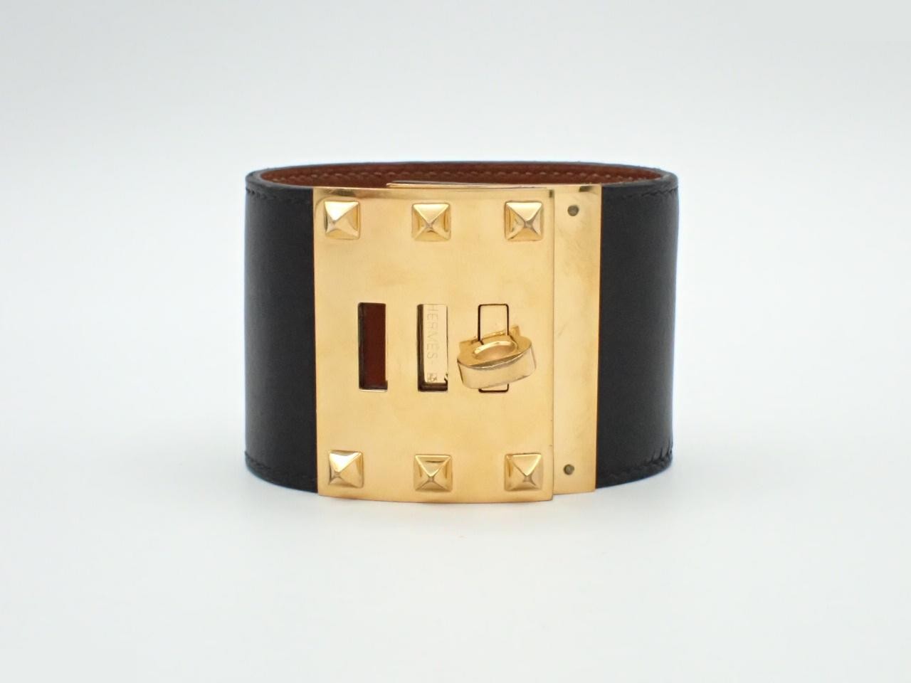 Bracelet, wrist circumference approximately 17 cm