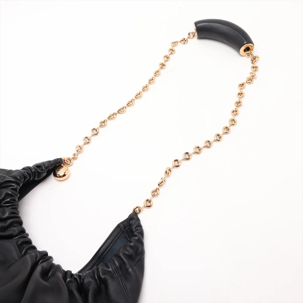 Squeeze Bag Leather Chain Shoulder Bag Black — view 5