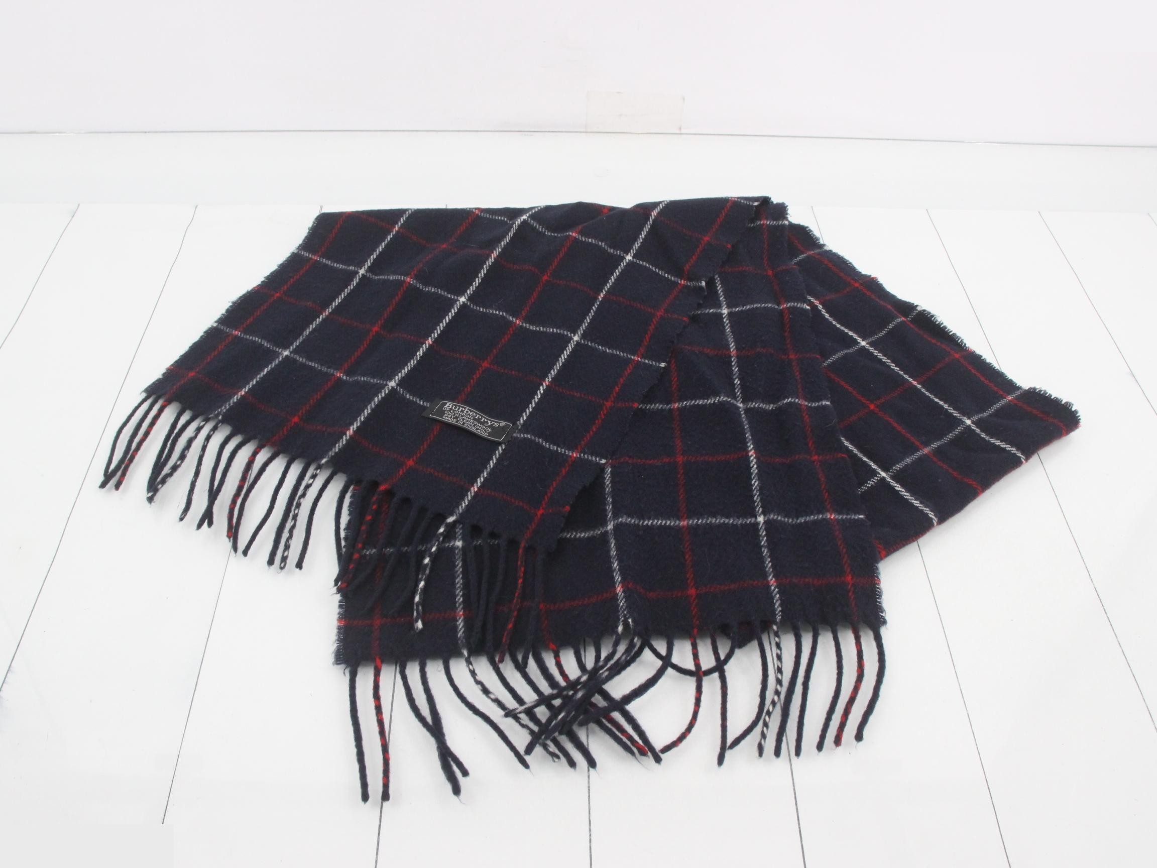 Checkered navy scarf — view 2