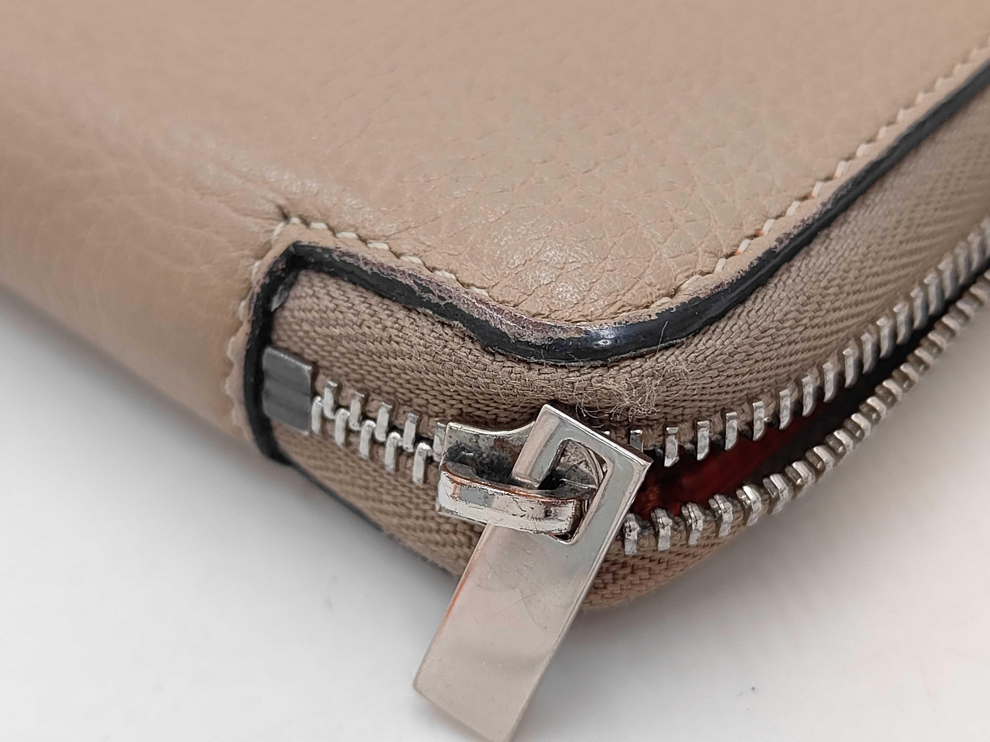 Bi-fold Wallet Leather Beige Round Wallet — view 3
