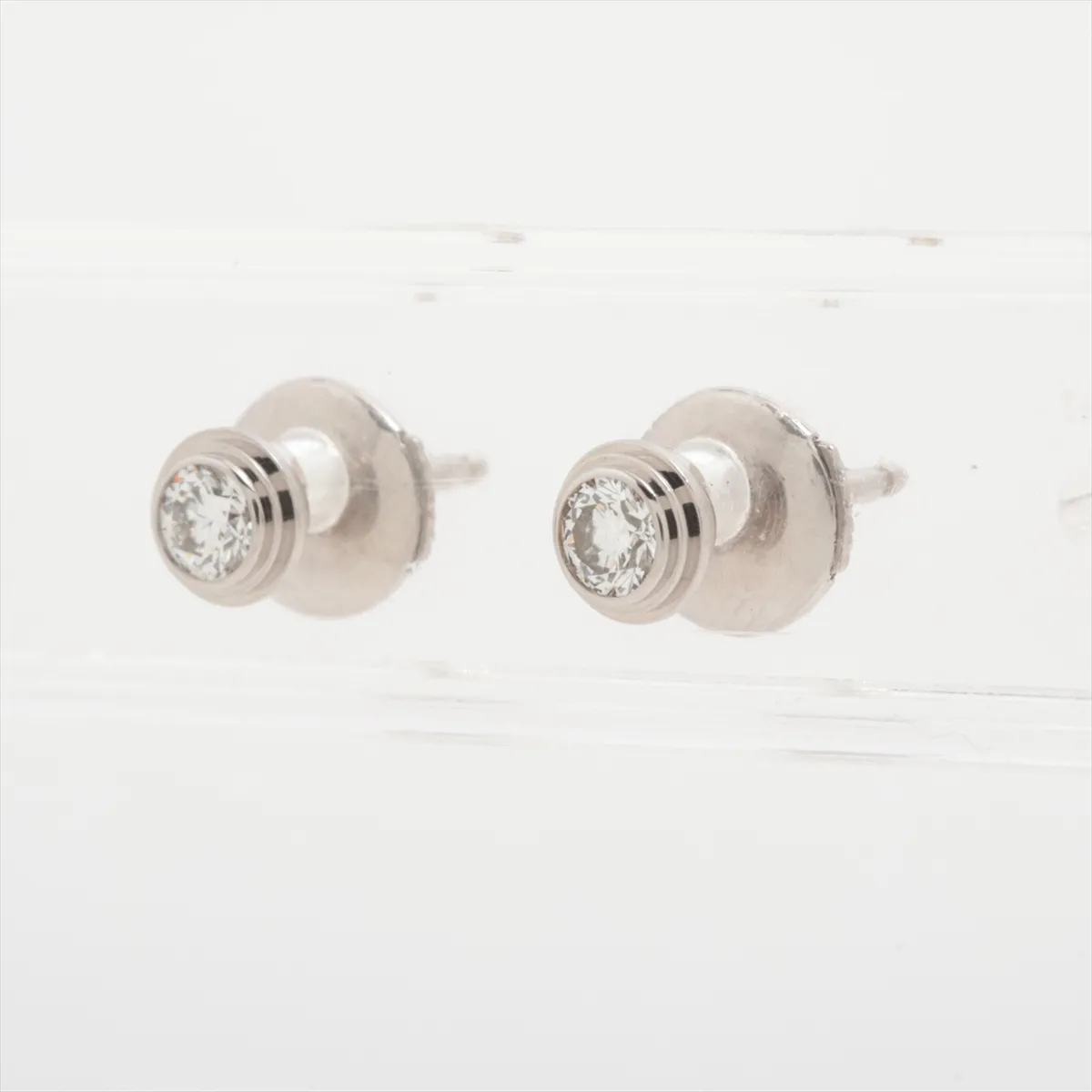 Damour SM Diamond Earrings 750 (WG) 1.4g 145BNT — view 3