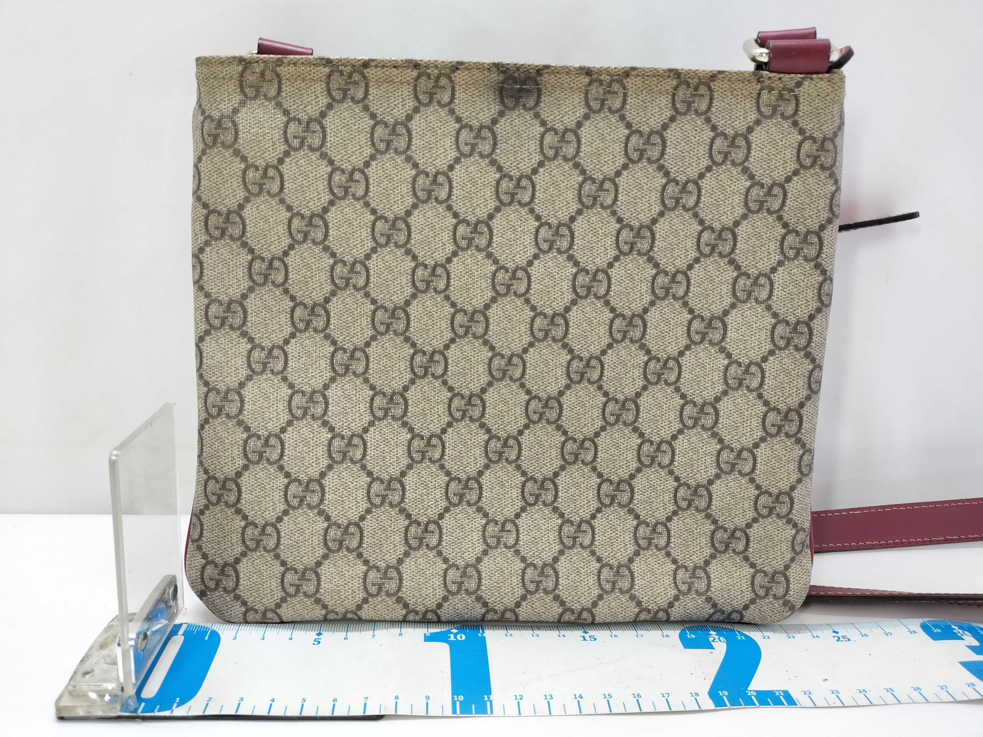 GG Supreme Sherry Shoulder Bag — view 2