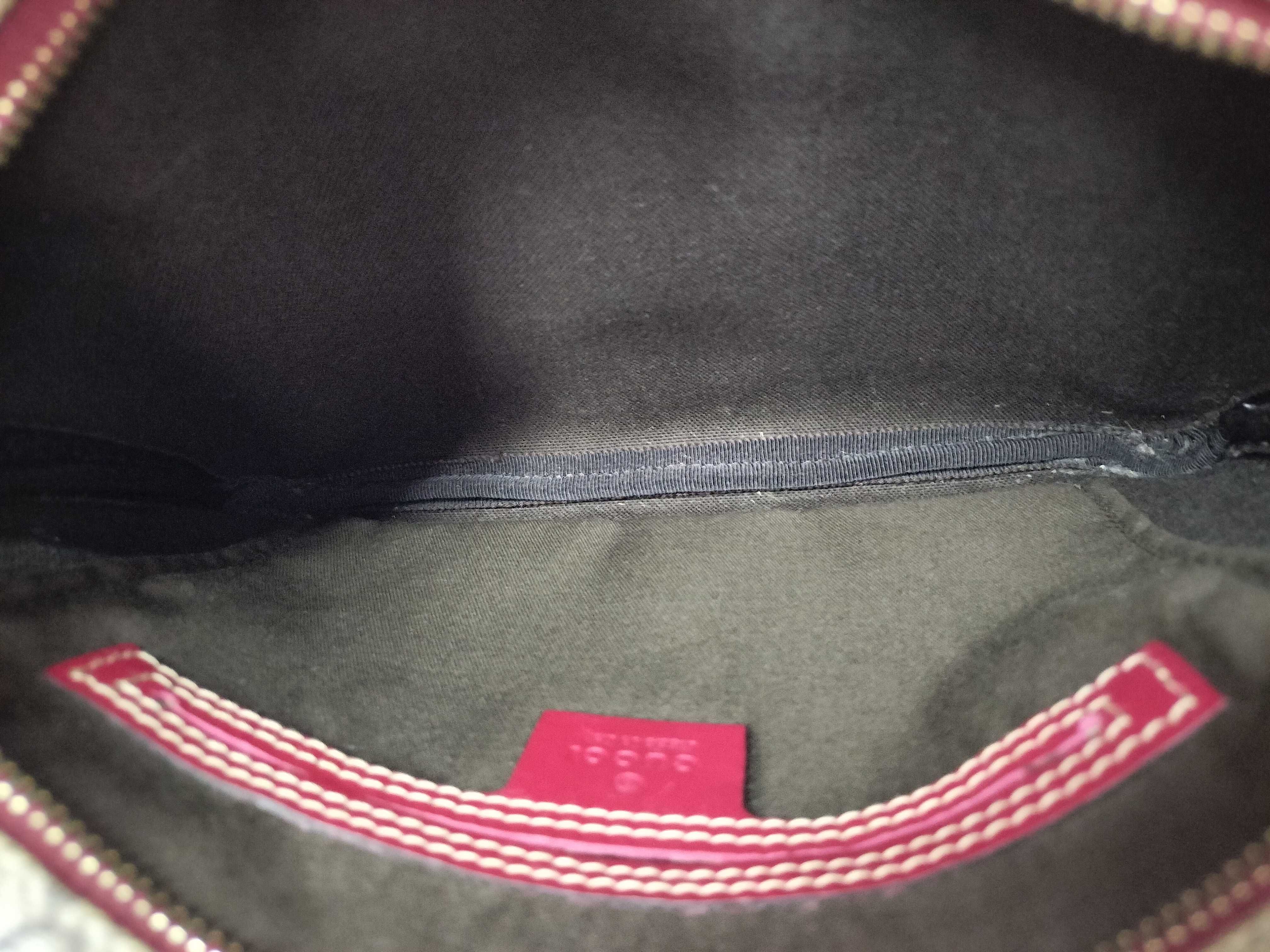 GG Supreme Sherry Shoulder Bag — view 8