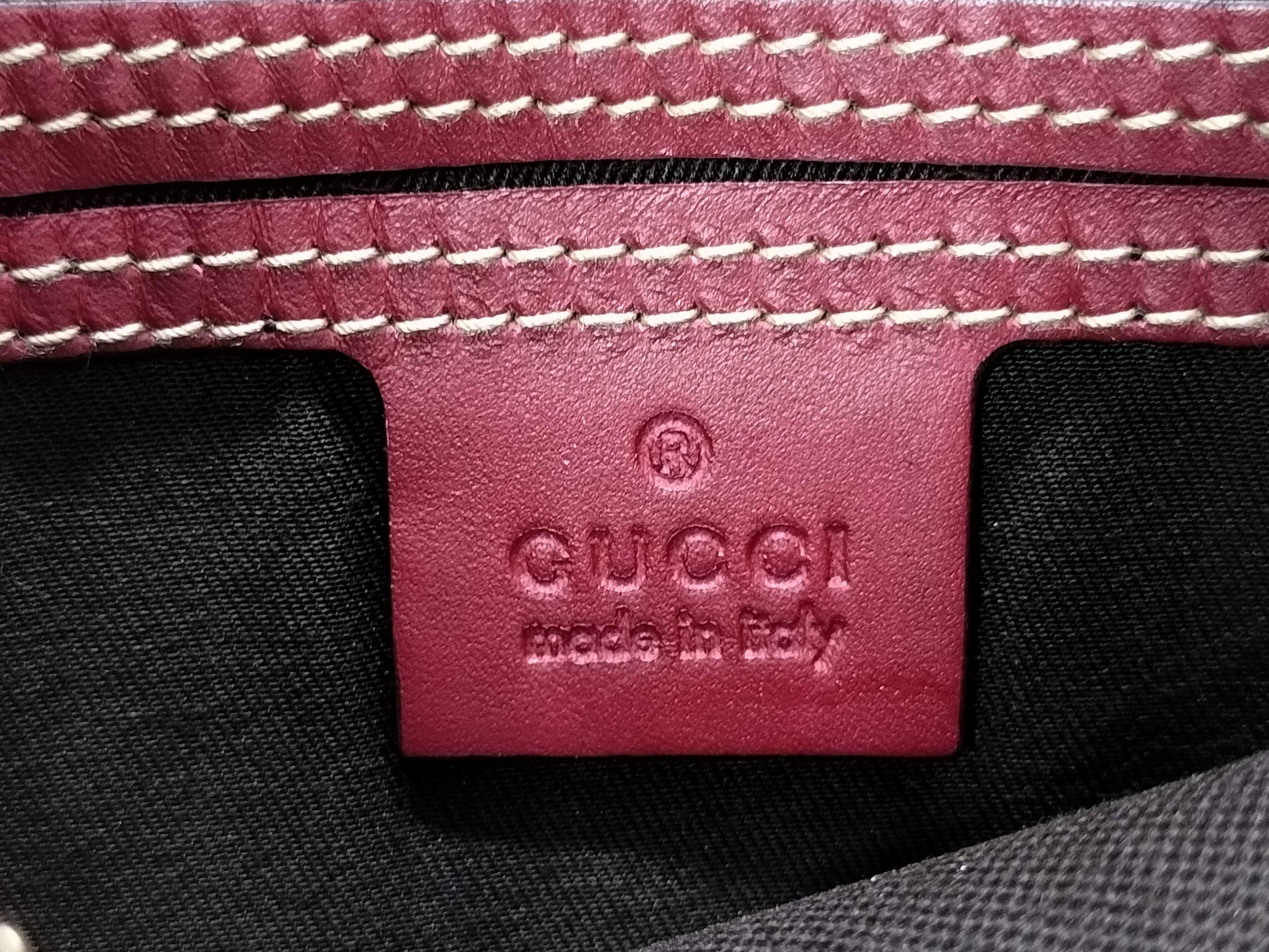 GG Supreme Sherry Shoulder Bag — view 9