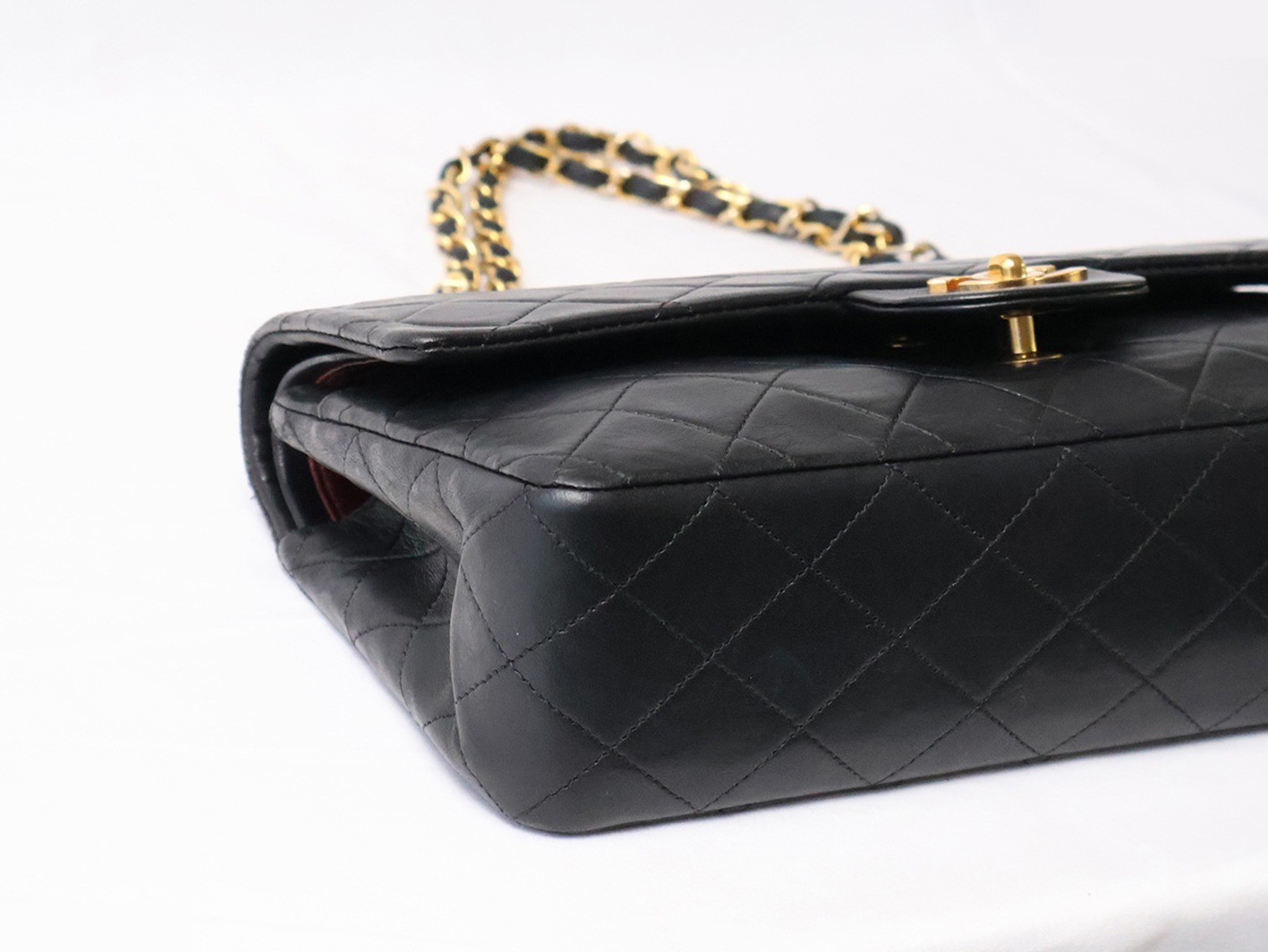 Matelassé 25 Lambskin Double Flap Double Chain Shoulder Bag, Black — view 4