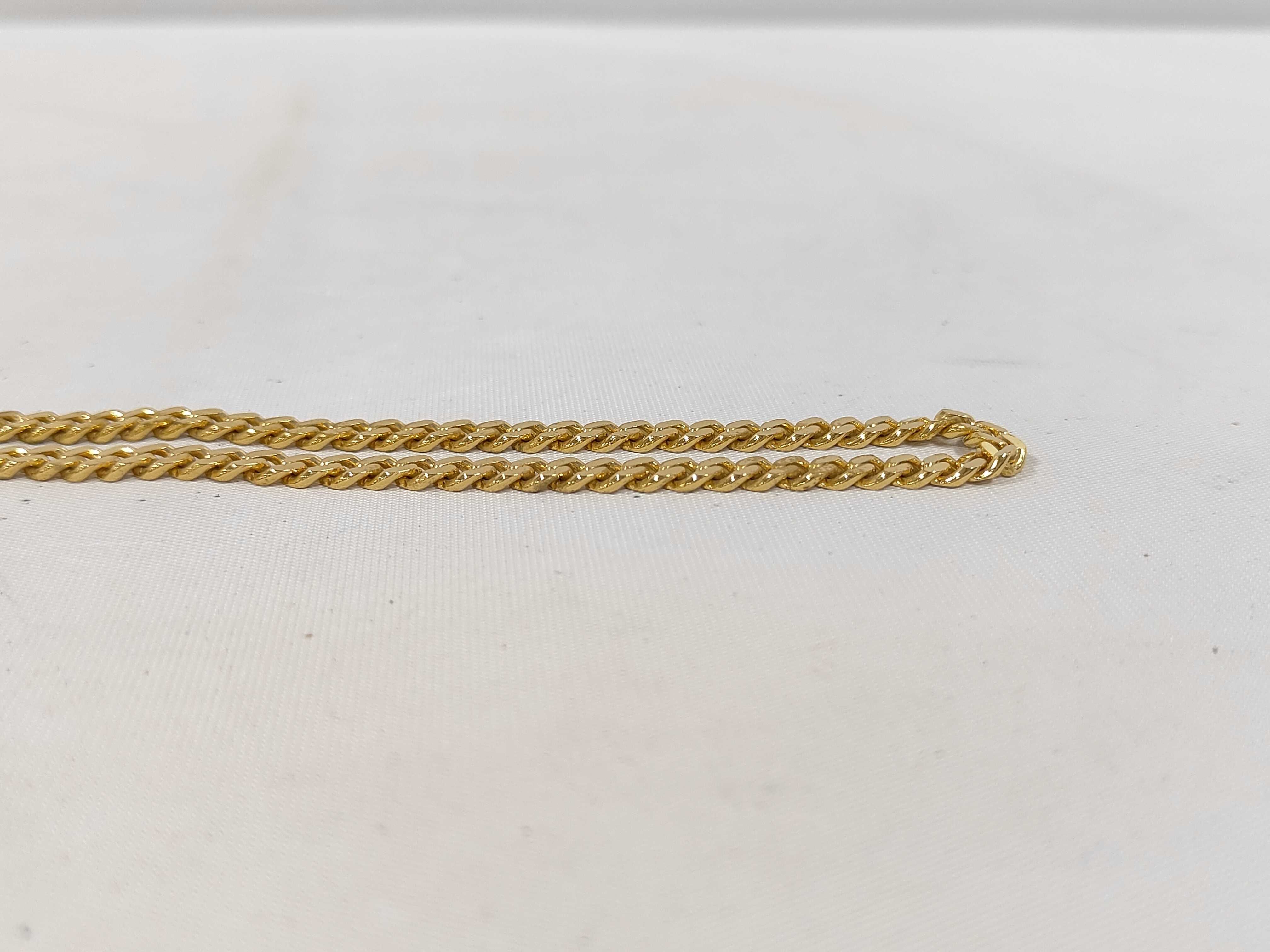 necklace — view 3