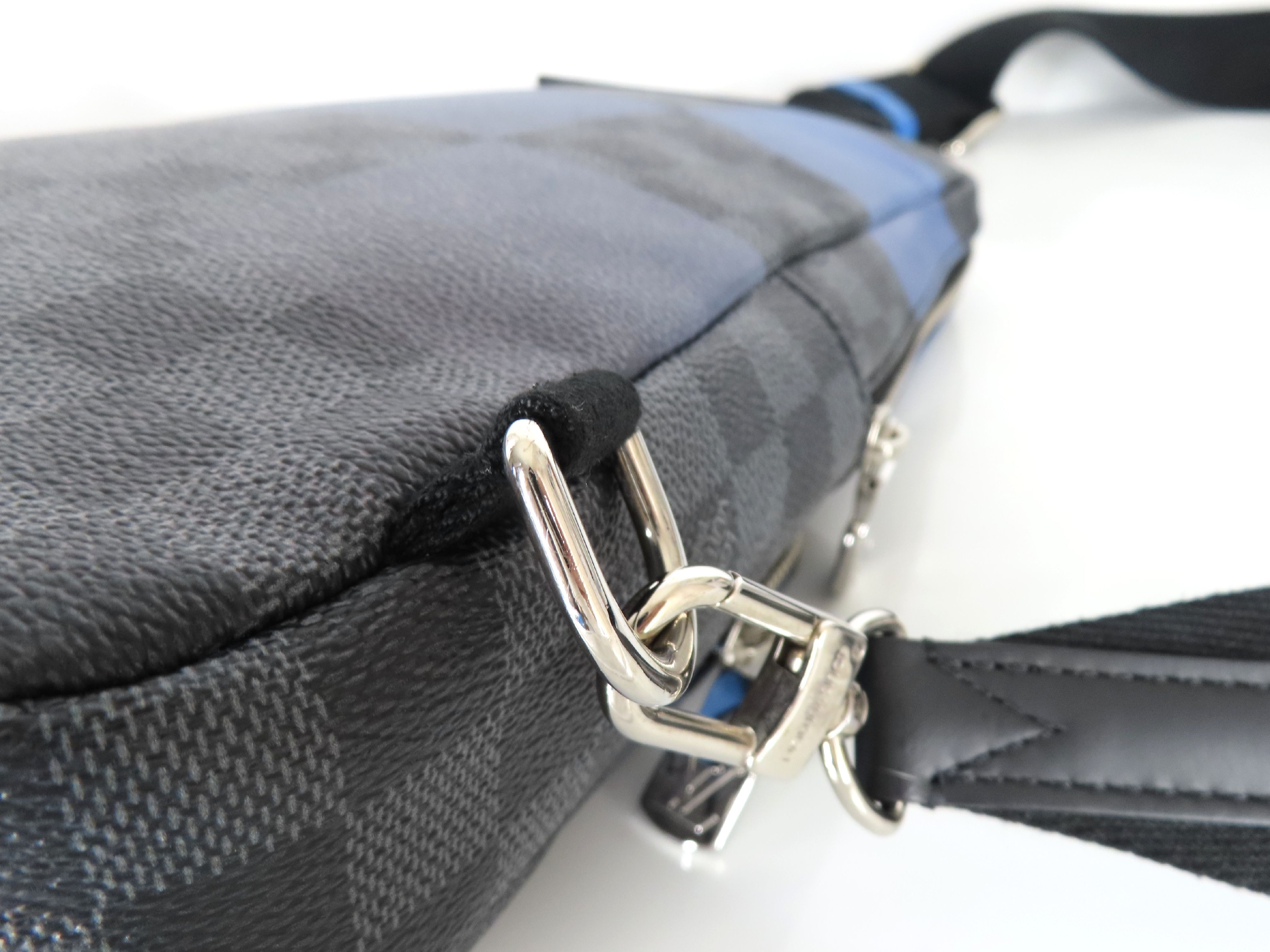 Damier Giant Avenue Sling Bag N40404 Waist Bag — view 5