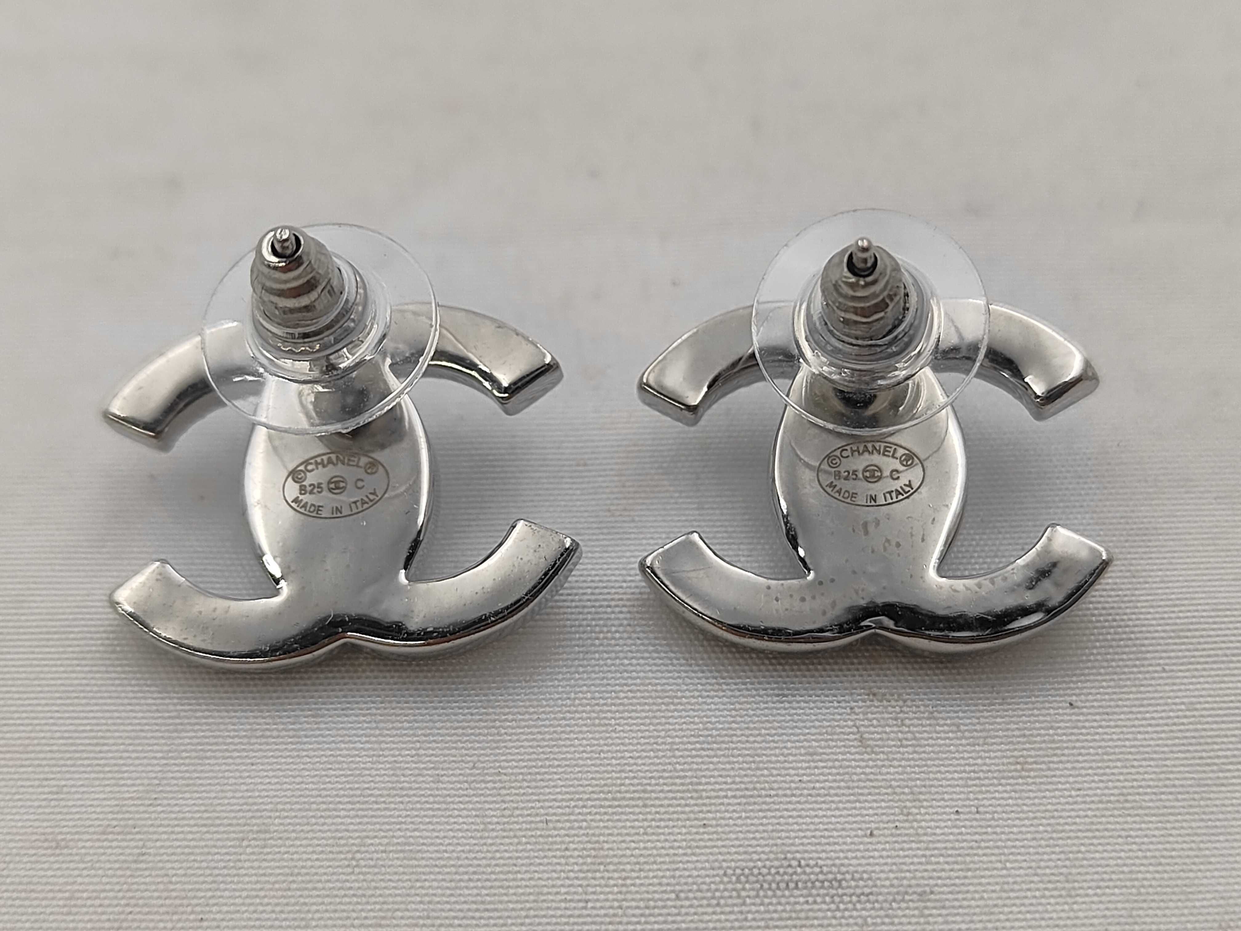 Turnlock Coco Mark Rhinestone Earrings B25C — view 2