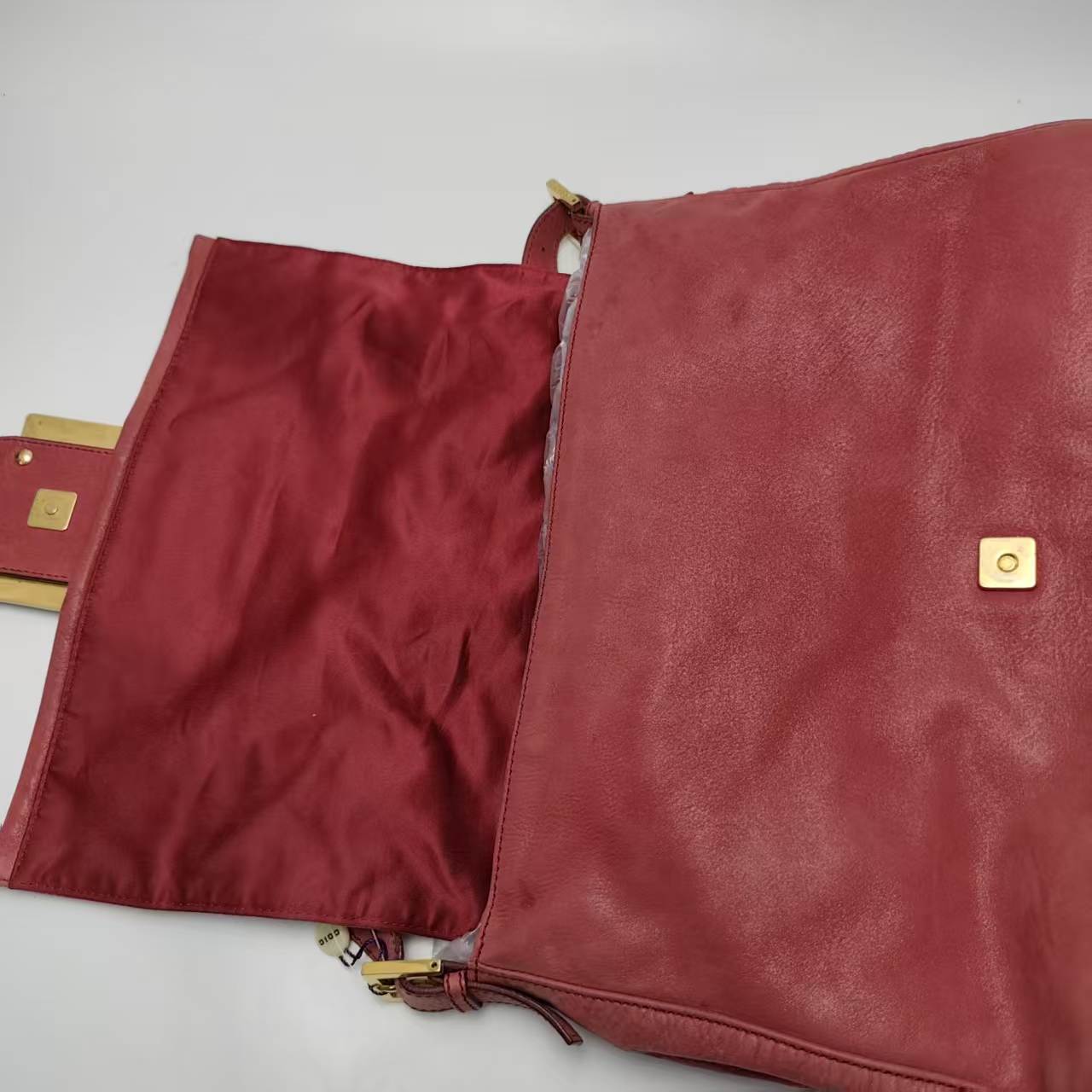 【*Shipped from: China*】FENDI Baguette Leather Handbag — view 8