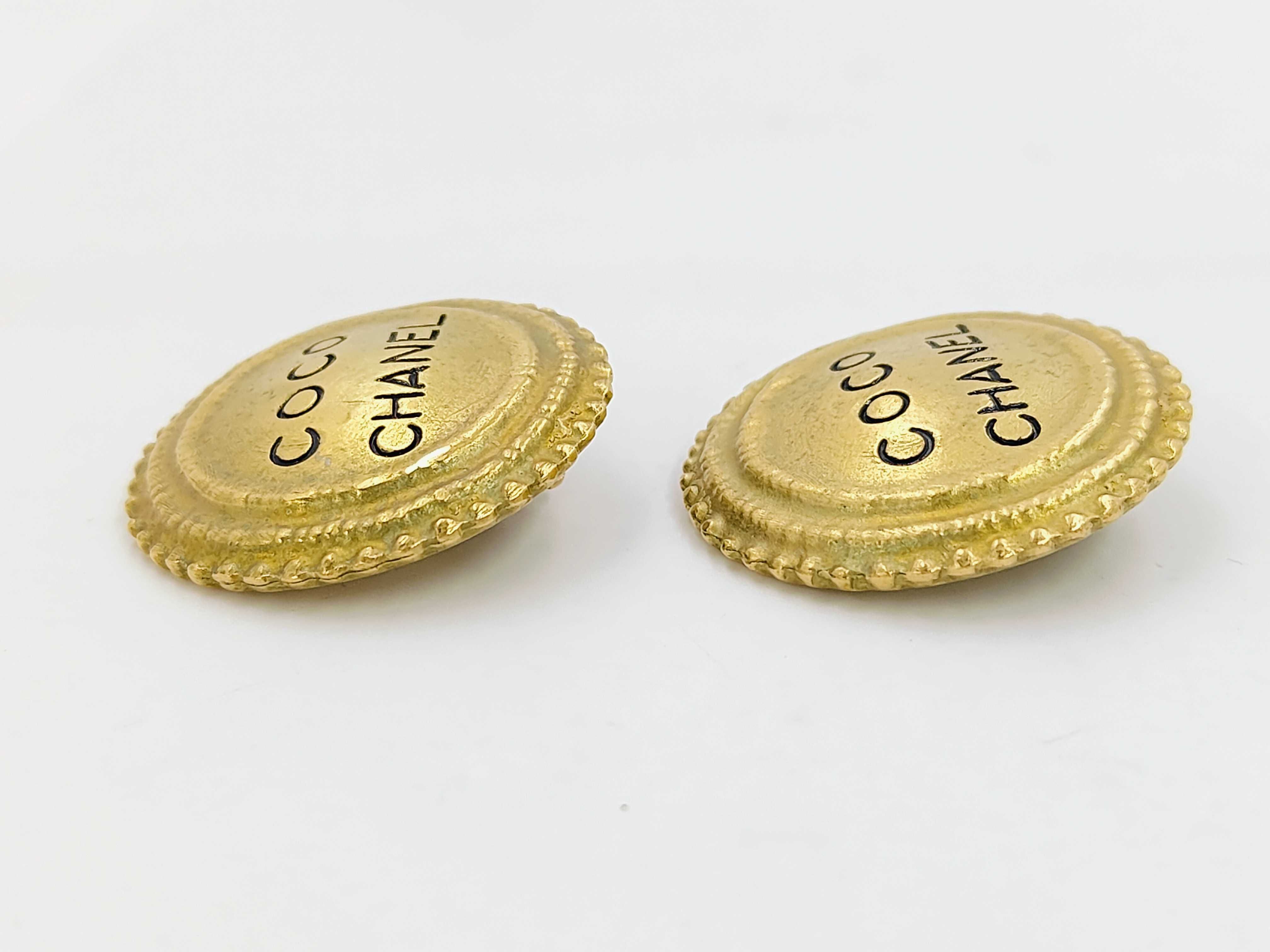 Round Earrings 95P Earrings — view 4