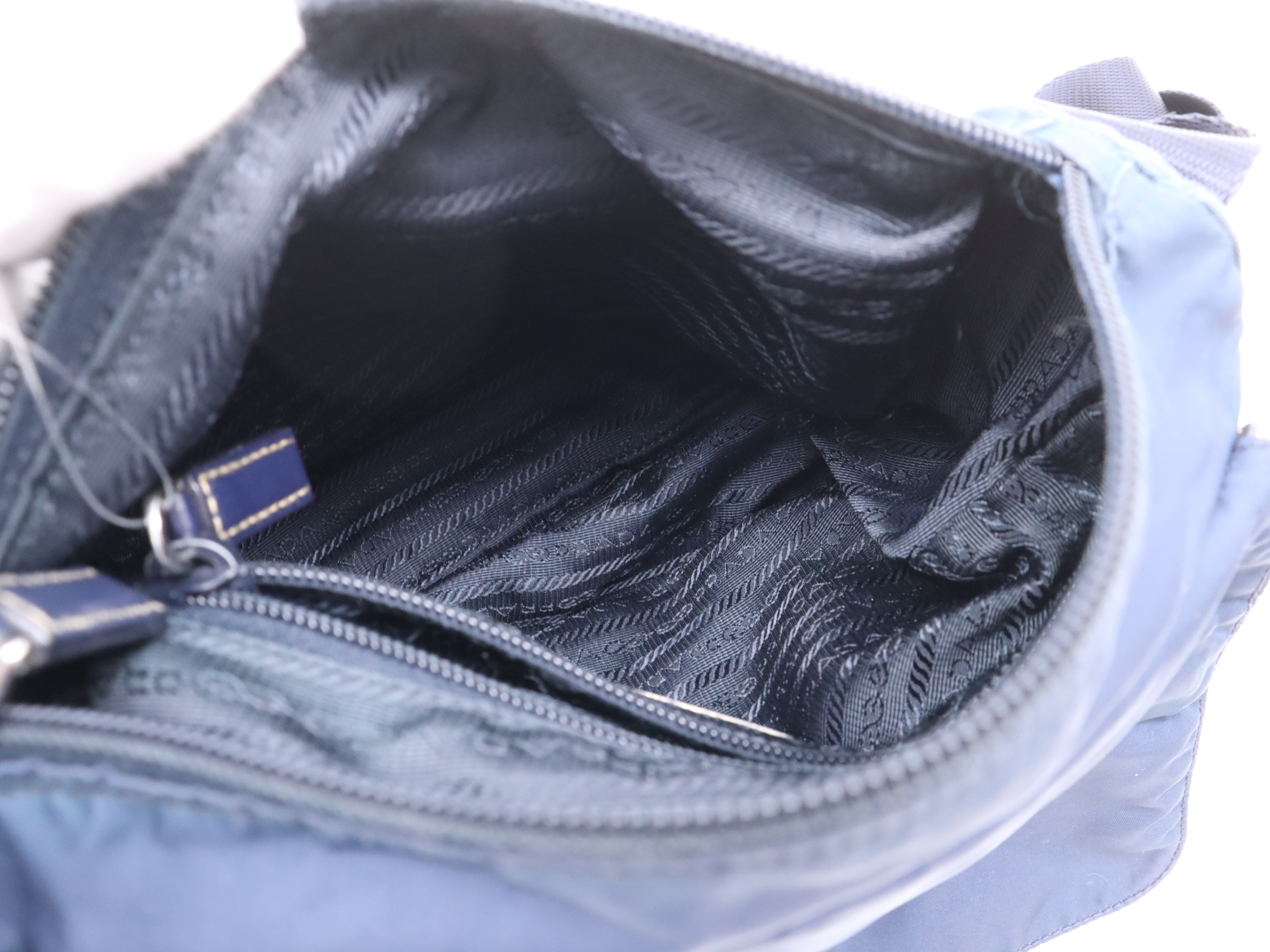 nylon triangle logo shoulder bag navy SV metal fittings storage bag included shoulder bag — view 11