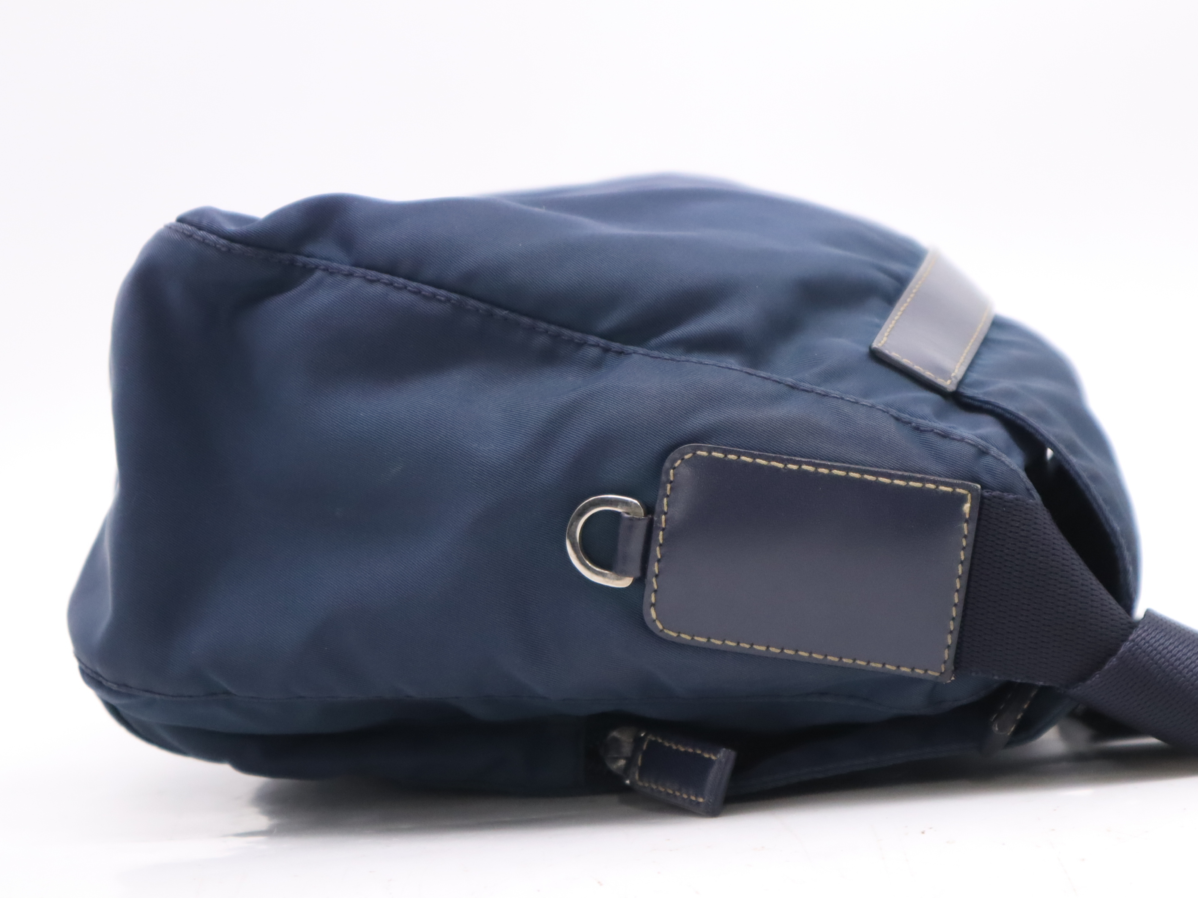nylon triangle logo shoulder bag navy SV metal fittings storage bag included shoulder bag — view 5