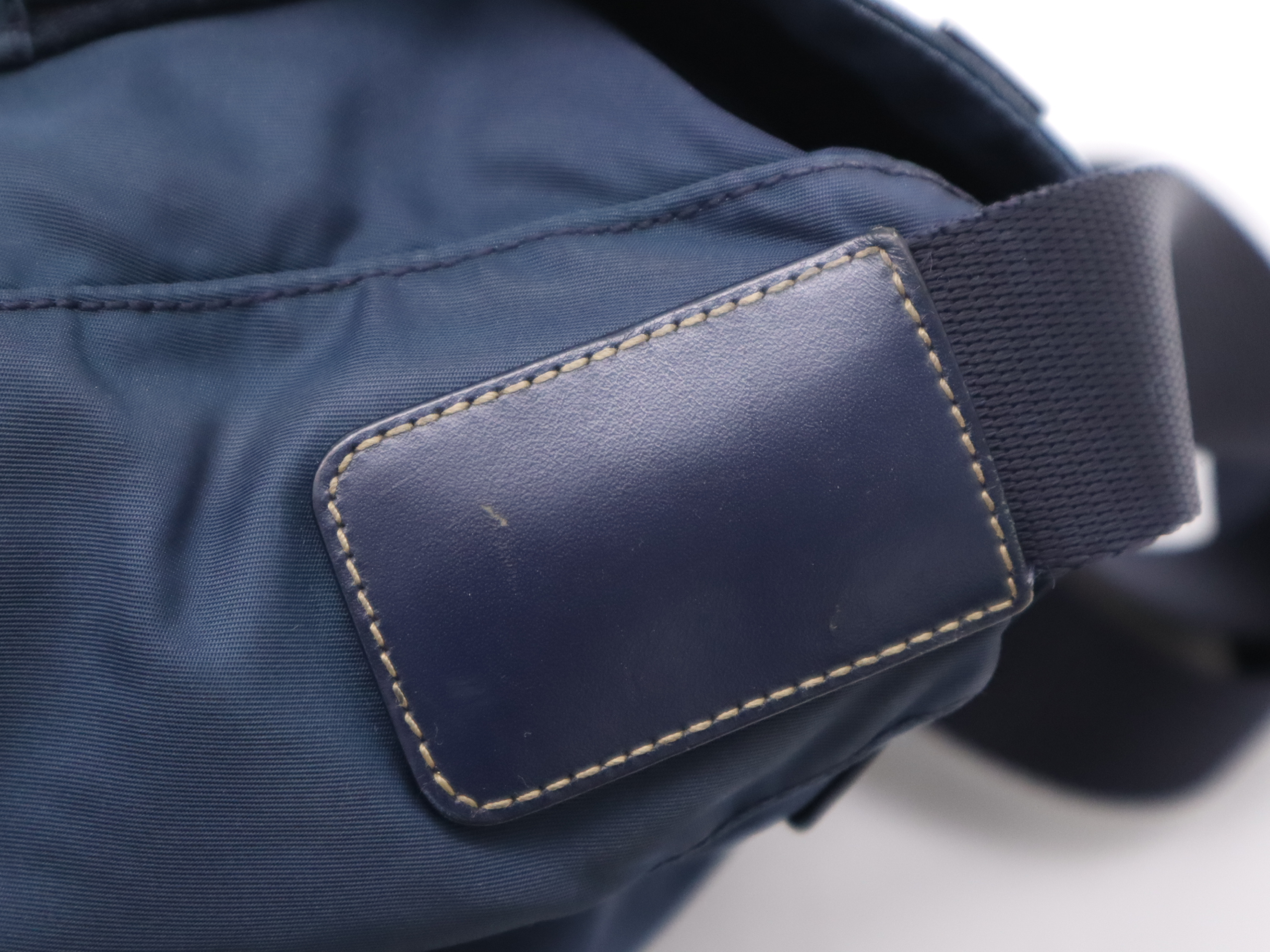nylon triangle logo shoulder bag navy SV metal fittings storage bag included shoulder bag — view 8