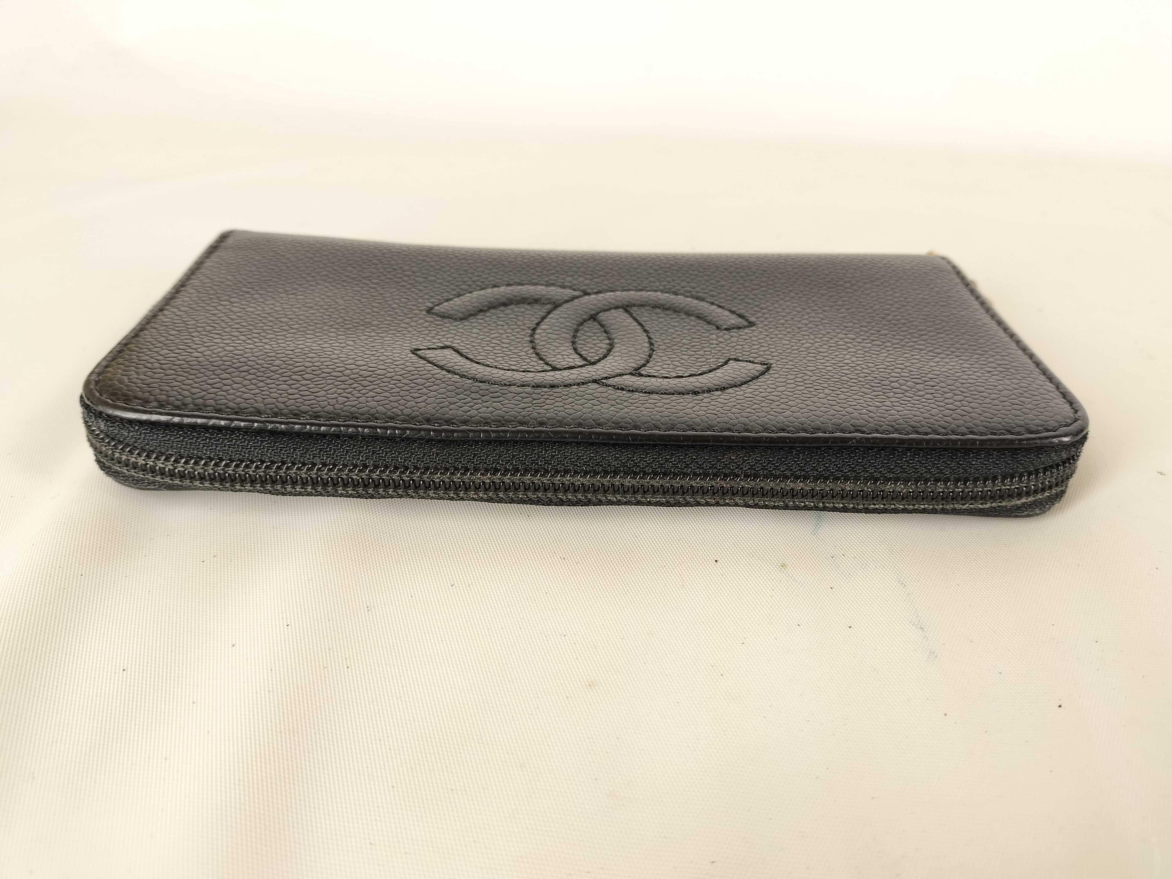 Caviar Coco Round Wallet (Partially missing hardware) — view 5