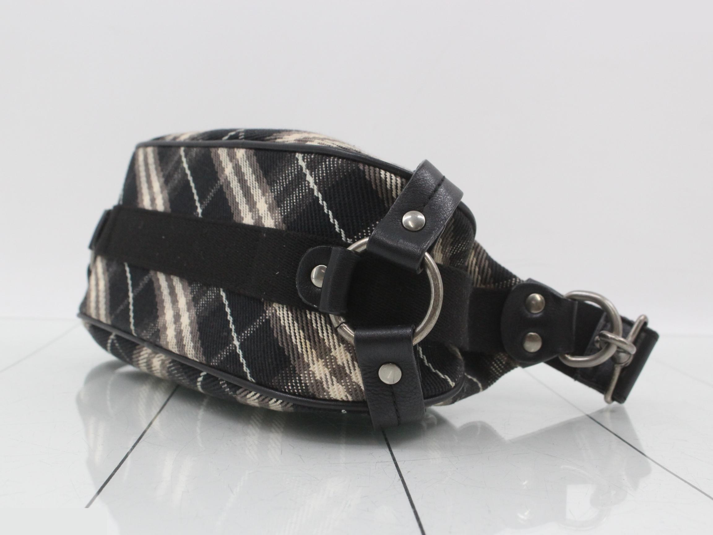 Blue Label Check Pattern One-Shoulder Bag — view 6