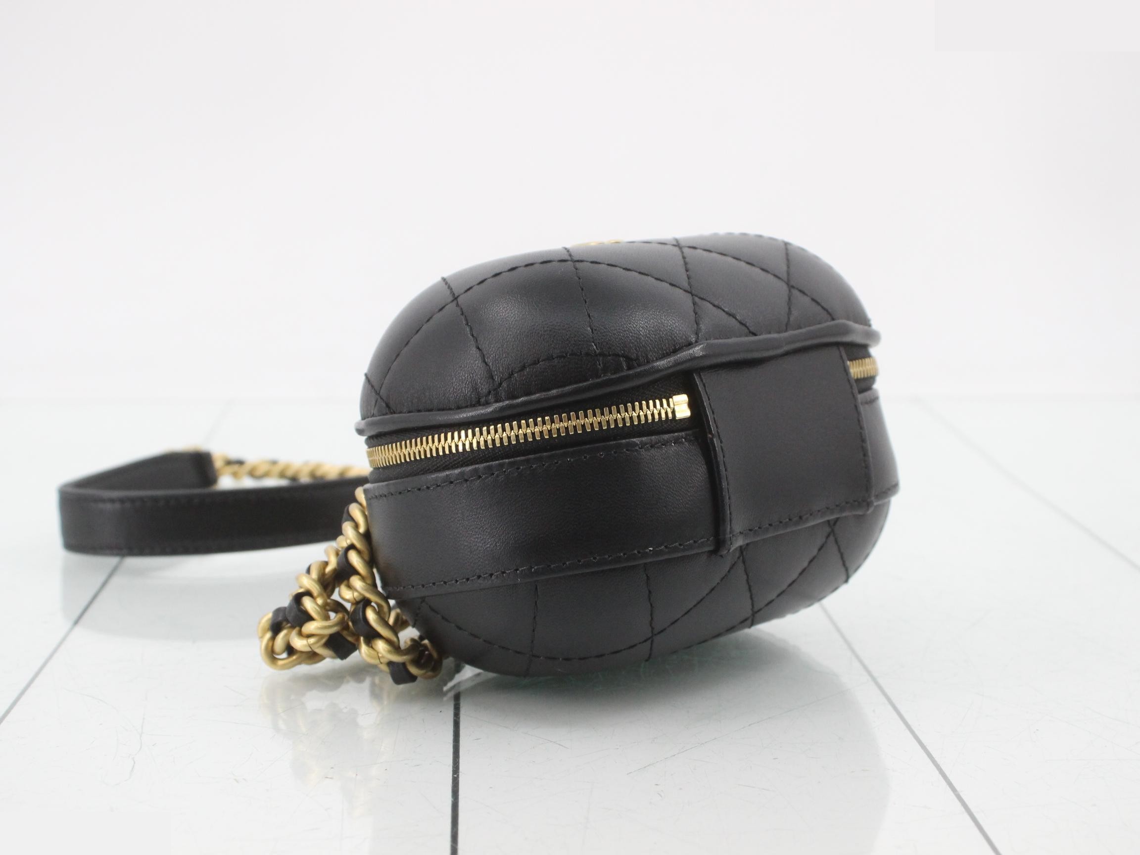 Capsule Collection Mini Matelassé Chain Shoulder Bag — view 5