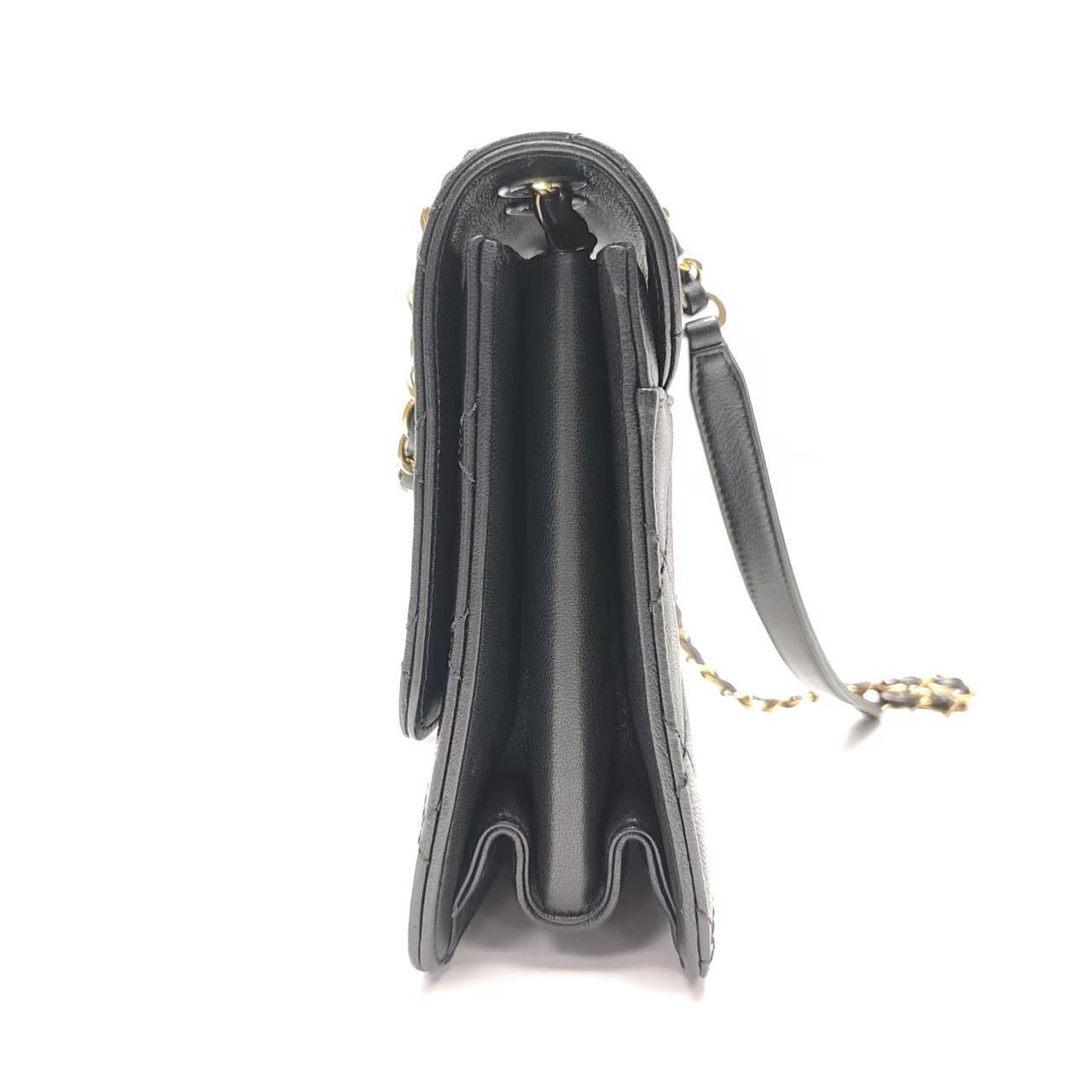【*Shipped from: China*】CHANEL Leather Shoulder Bag — view 5