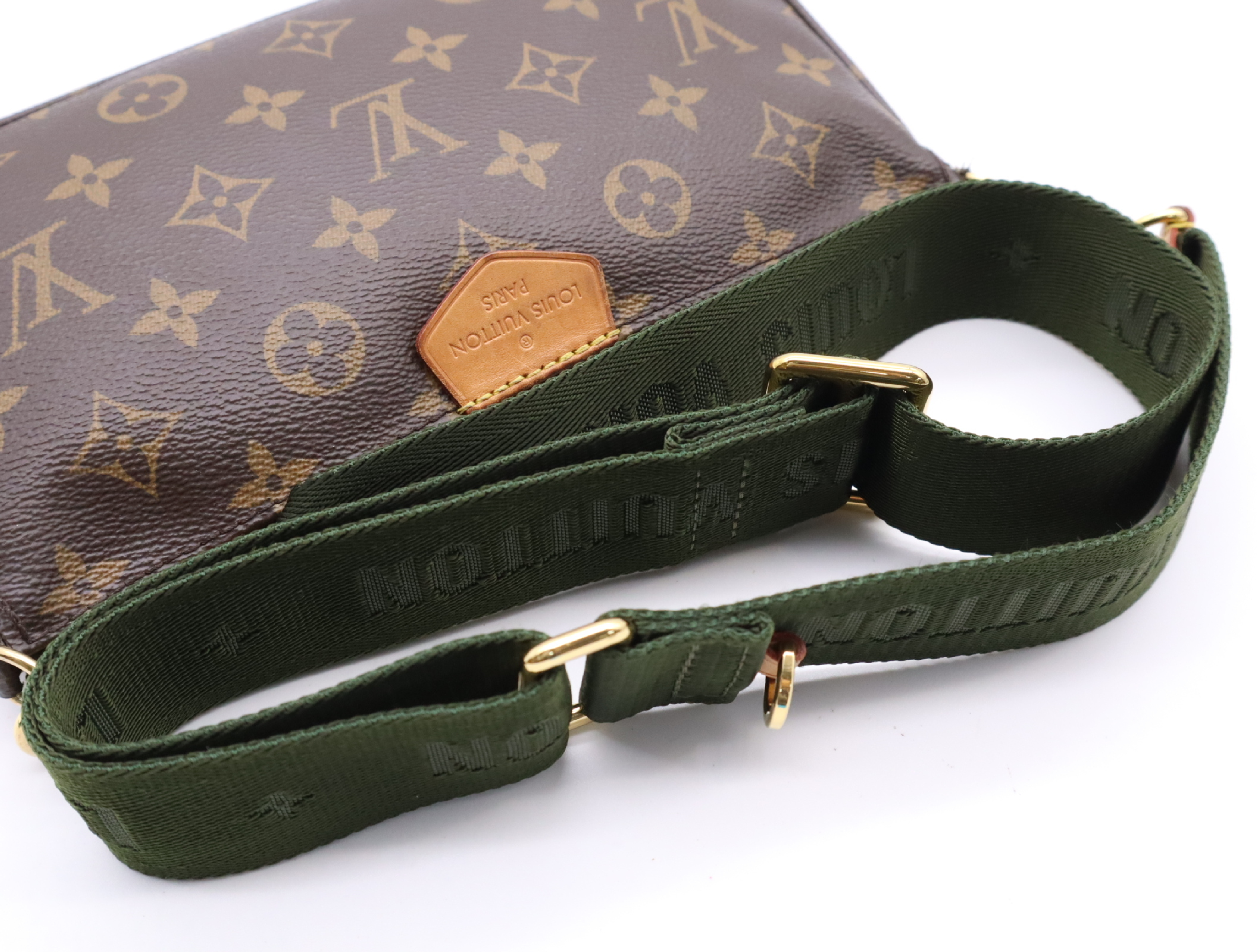 M44813 Monogram Multi Pochette Accessoires Khaki Shoulder Bag with Dust Bag — view 10
