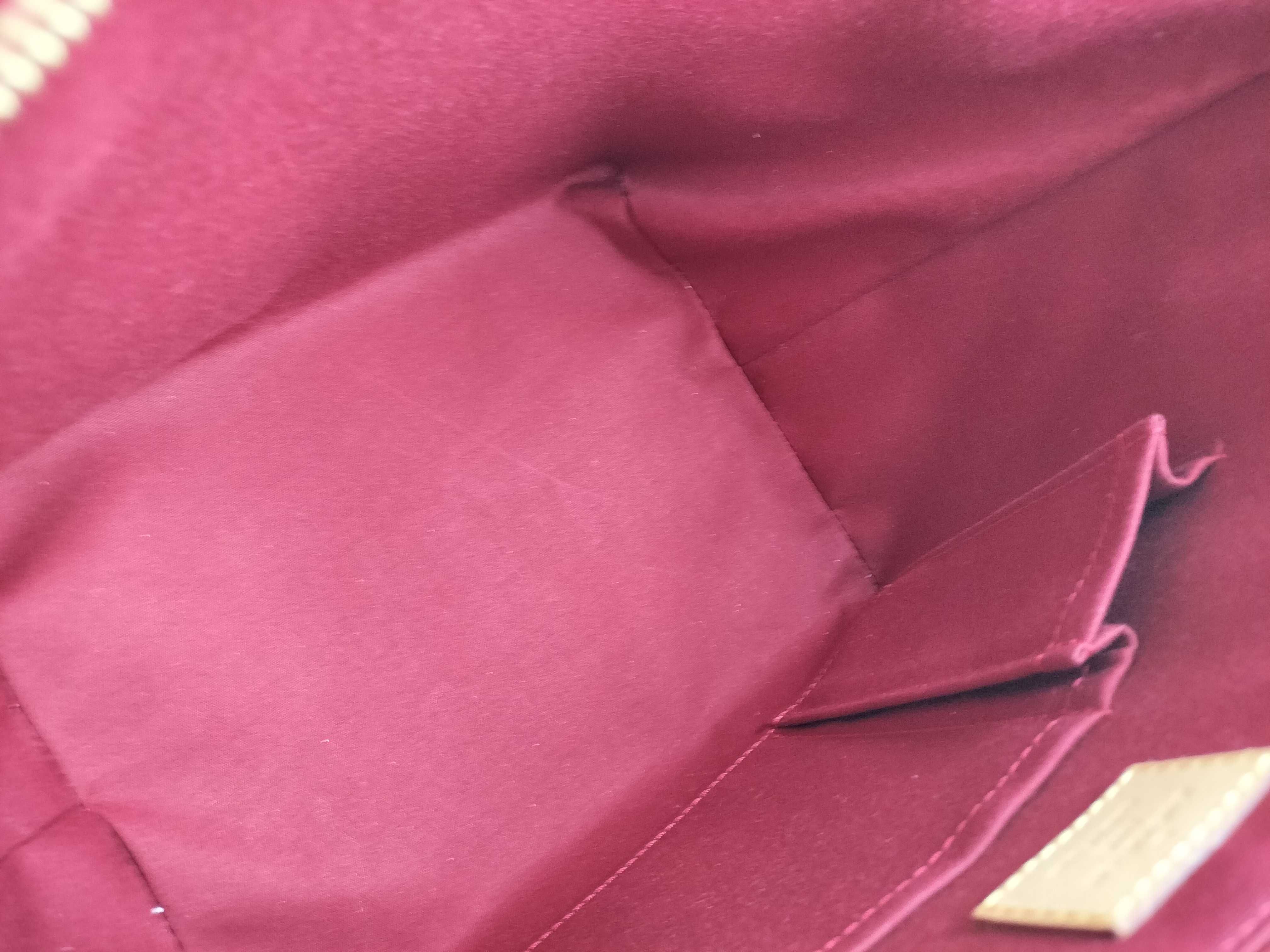 Vernis Bellevue PM M93583 Red Tote Bag — view 10
