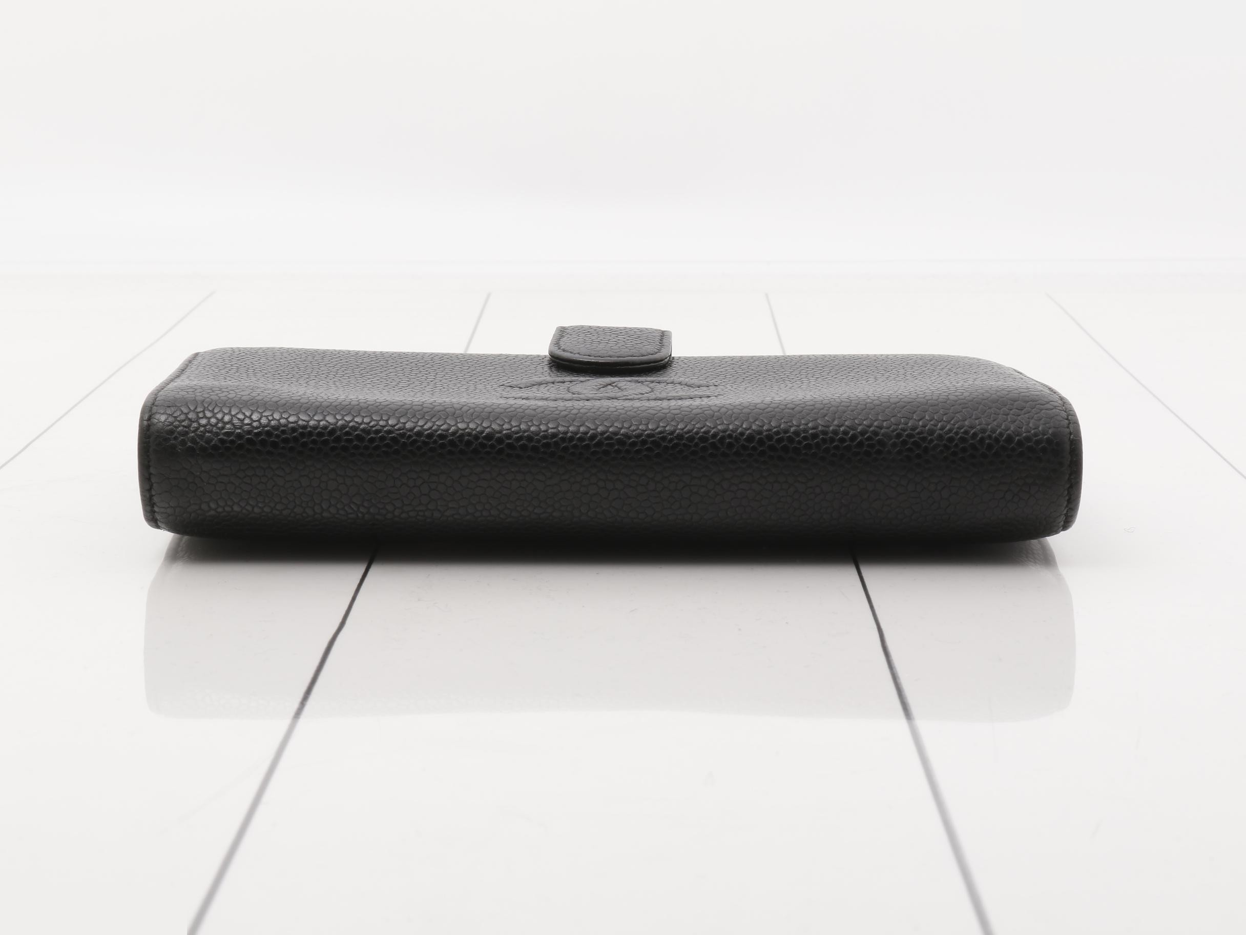 Caviar skin (bags) and wallets — view 3